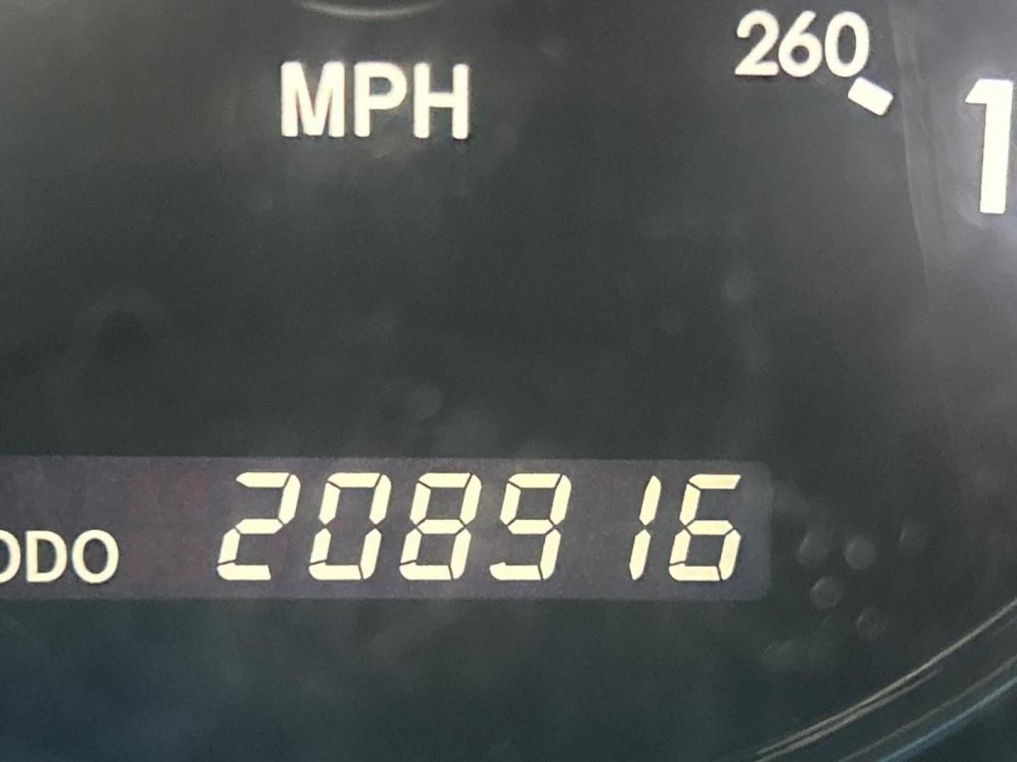 2010 WHITE TOYOTA AVALON XL (4T1BK3DB3AU) with an 3.5L engine, Automatic transmission, located at 2514 Williamson Rd NE, Roanoke, VA, 24012, (540) 265-7770, 37.294636, -79.936249 - NO CREDIT CHECK FINANCING WITH ONLY $1800 DOWN PAYMENT!!!! Check out our website www.needausedvehicle.com for our No Credit Check/ In House Financing options!! No Credit Check Available!!! In House Financing Available!!! All Clean Title Vehicles (no Salvaged or flooded vehicles ever on our lot)! - Photo#7