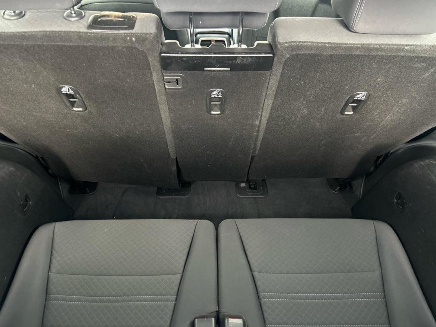 2019 GRAY KIA SORENTO L (5XYPG4A33KG) with an 2.4L engine, Automatic transmission, located at 2514 Williamson Rd NE, Roanoke, VA, 24012, (540) 265-7770, 37.294636, -79.936249 - NO CREDIT CHECK FINANCING WITH ONLY $3500 DOWN PAYMENT!!!! Check out our website www.needausedvehicle.com for our No Credit Check/ In House Financing options!! No Credit Check Available!!! In House Financing Available!!! All Clean Title Vehicles (no Salvaged or flooded vehicles ever on our lot)! - Photo#3