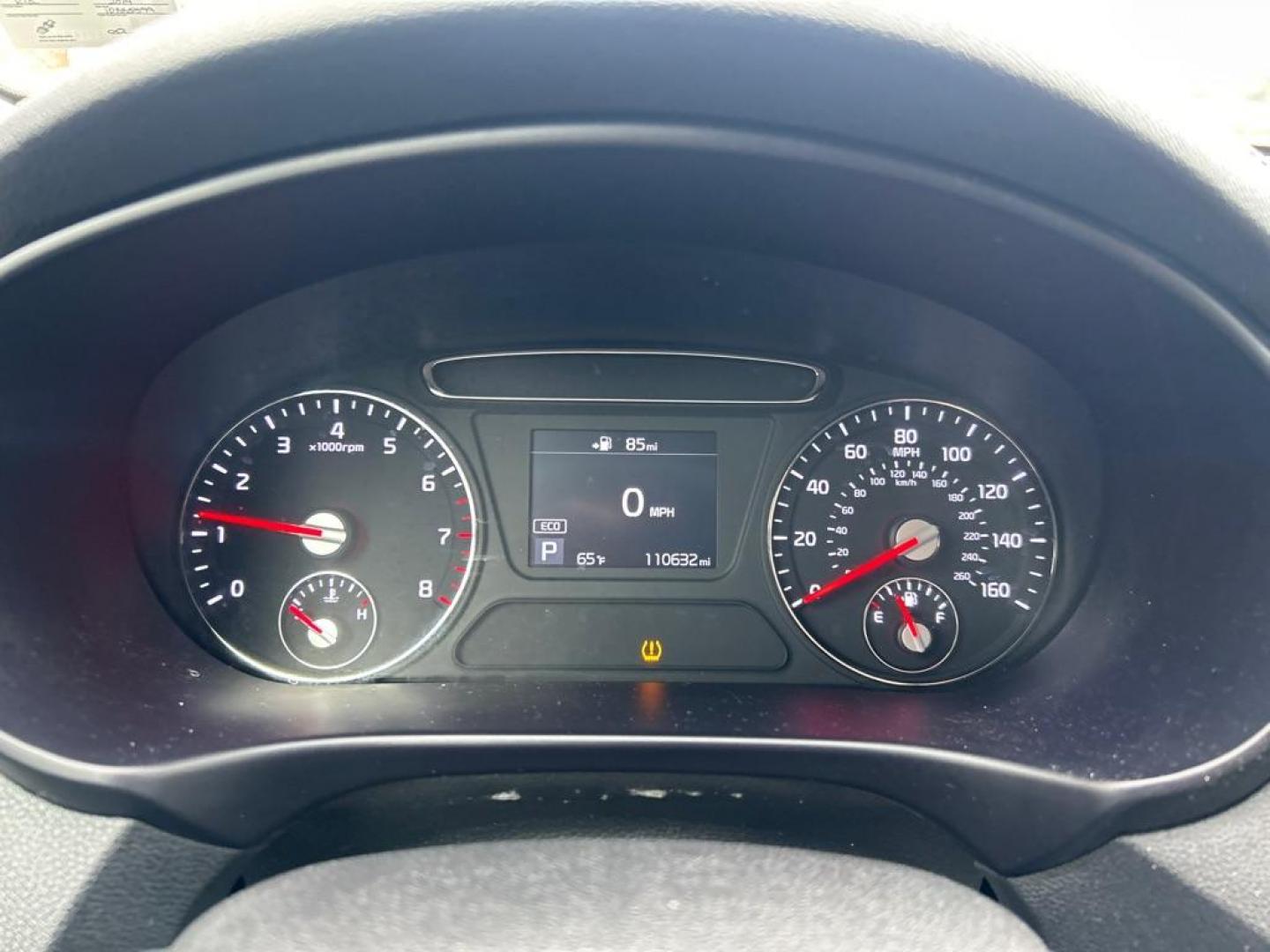 2019 GRAY KIA SORENTO L (5XYPG4A33KG) with an 2.4L engine, Automatic transmission, located at 2514 Williamson Rd NE, Roanoke, VA, 24012, (540) 265-7770, 37.294636, -79.936249 - NO CREDIT CHECK FINANCING WITH ONLY $3500 DOWN PAYMENT!!!! Check out our website www.needausedvehicle.com for our No Credit Check/ In House Financing options!! No Credit Check Available!!! In House Financing Available!!! All Clean Title Vehicles (no Salvaged or flooded vehicles ever on our lot)! - Photo#9