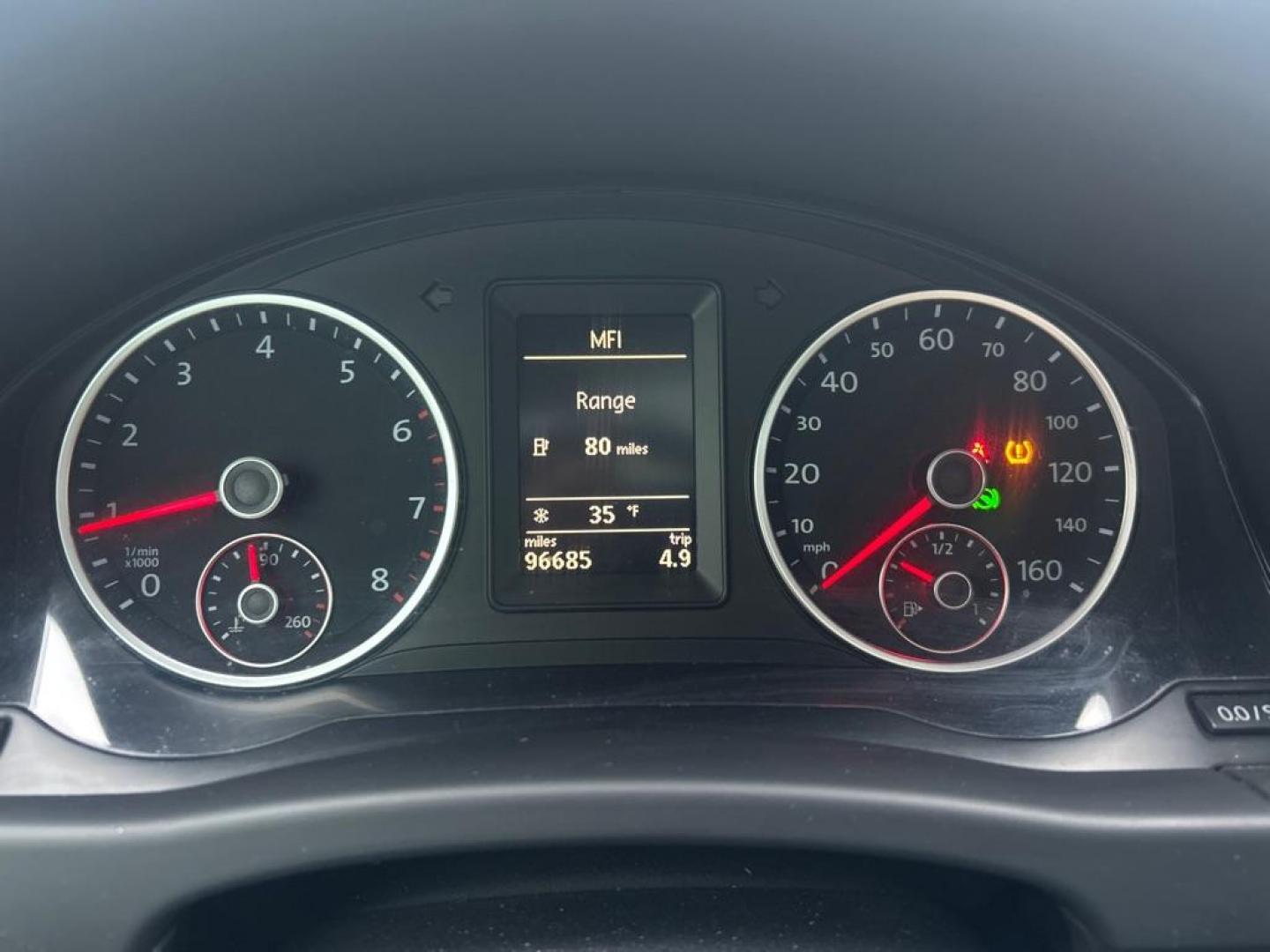 2011 GRAY VOLKSWAGEN TIGUAN S (WVGBV7AX5BW) with an 2.0L engine, Automatic transmission, located at 2514 Williamson Rd NE, Roanoke, VA, 24012, (540) 265-7770, 37.294636, -79.936249 - NO CREDIT CHECK FINANCING WITH ONLY $3200 DOWN PAYMENT!!!! Check out our website www.needausedvehicle.com for our No Credit Check/ In House Financing options!! No Credit Check Available!!! In House Financing Available!!! All Clean Title Vehicles (no Salvaged or flooded vehicles ever on our lot)! - Photo#7