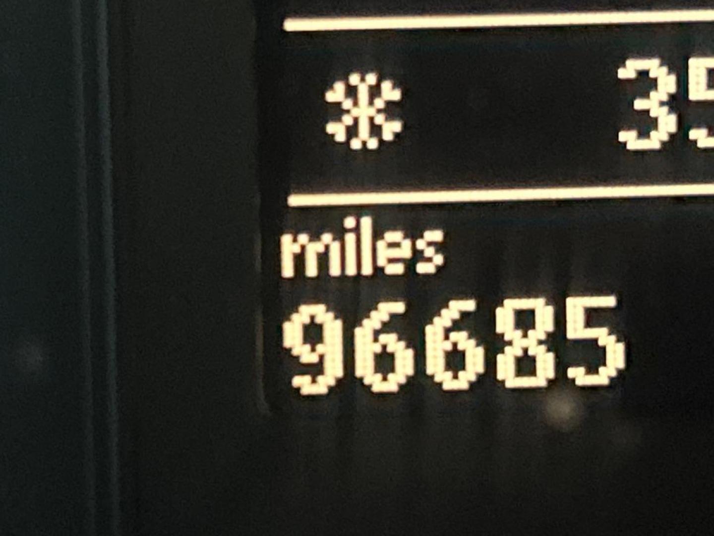 2011 GRAY VOLKSWAGEN TIGUAN S (WVGBV7AX5BW) with an 2.0L engine, Automatic transmission, located at 2514 Williamson Rd NE, Roanoke, VA, 24012, (540) 265-7770, 37.294636, -79.936249 - NO CREDIT CHECK FINANCING WITH ONLY $3200 DOWN PAYMENT!!!! Check out our website www.needausedvehicle.com for our No Credit Check/ In House Financing options!! No Credit Check Available!!! In House Financing Available!!! All Clean Title Vehicles (no Salvaged or flooded vehicles ever on our lot)! - Photo#8