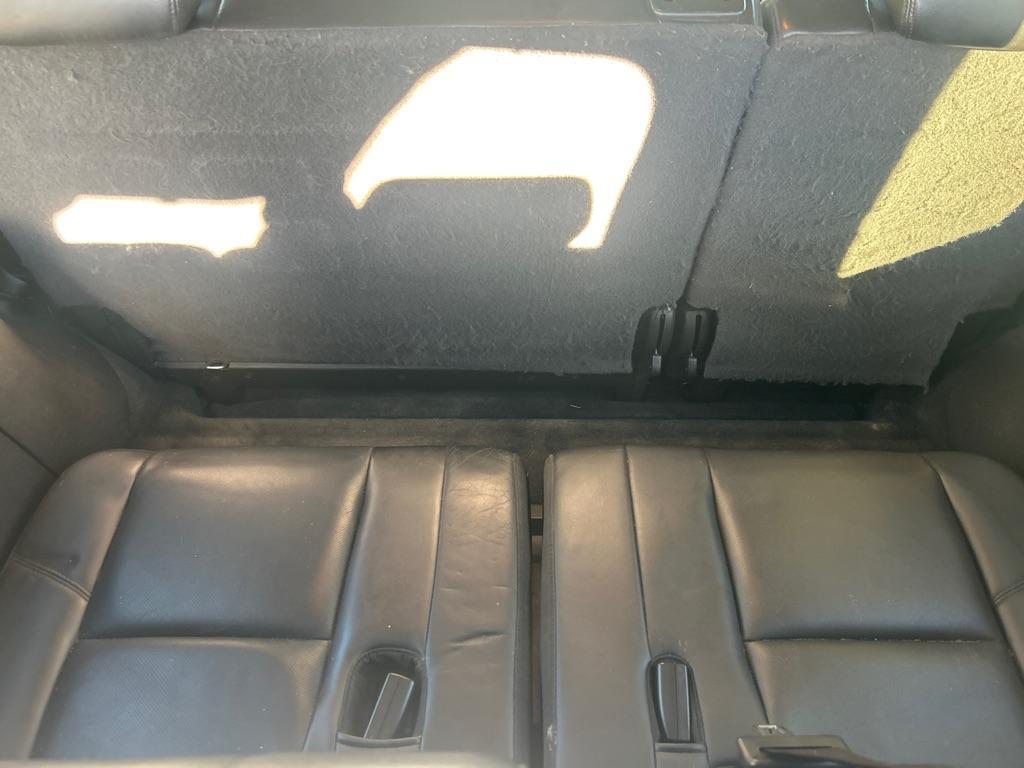 2013 WHITE CHEVROLET TAHOE 1500 LT (1GNSKBE01DR) with an 5.3L engine, Automatic transmission, located at 2514 Williamson Rd NE, Roanoke, VA, 24012, (540) 265-7770, 37.294636, -79.936249 - NO CREDIT CHECK FINANCING WITH ONLY $3500 DOWN PAYMENT!!!! Check out our website www.needausedvehicle.com for our No Credit Check/ In House Financing options!! No Credit Check Available!!! In House Financing Available!!! All Clean Title Vehicles (no Salvaged or flooded vehicles ever on our lot)! - Photo#4