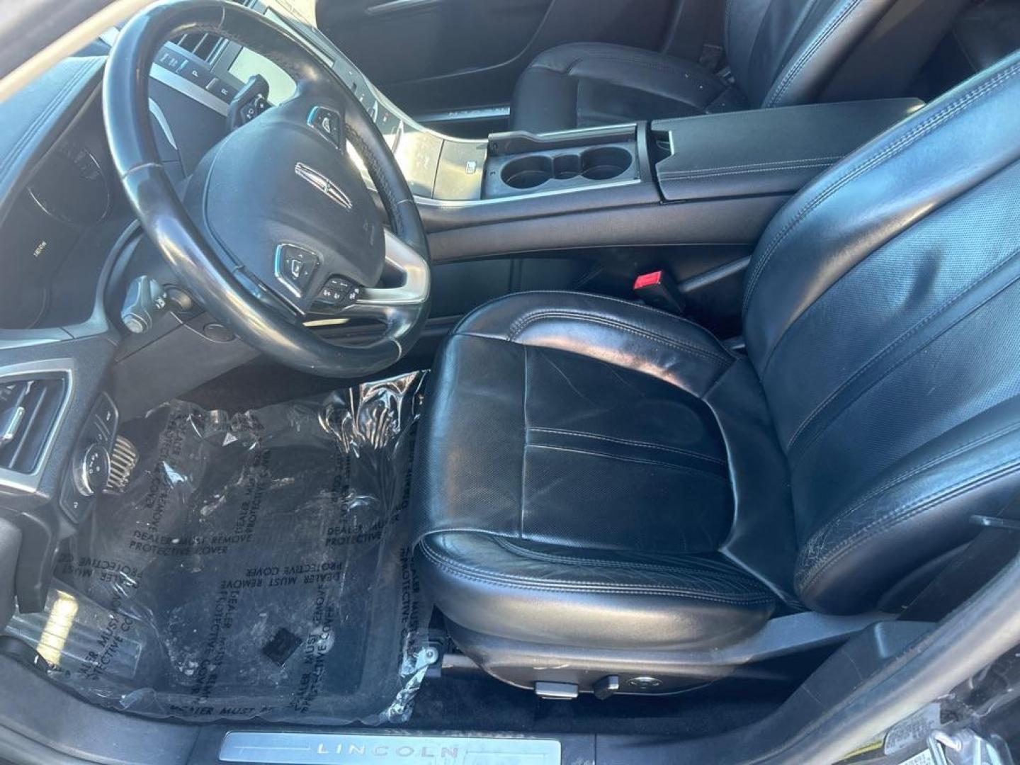 2016 BLACK LINCOLN MKZ (3LN6L2JK8GR) with an 3.7L engine, Automatic transmission, located at 2514 Williamson Rd NE, Roanoke, VA, 24012, (540) 265-7770, 37.294636, -79.936249 - NO CREDIT CHECK FINANCING WITH ONLY $2900 DOWN PAYMENT!!!! Check out our website www.needausedvehicle.com for our No Credit Check/ In House Financing options!! No Credit Check Available!!! In House Financing Available!!! All Clean Title Vehicles (no Salvaged or flooded vehicles ever on our lot)! - Photo#4