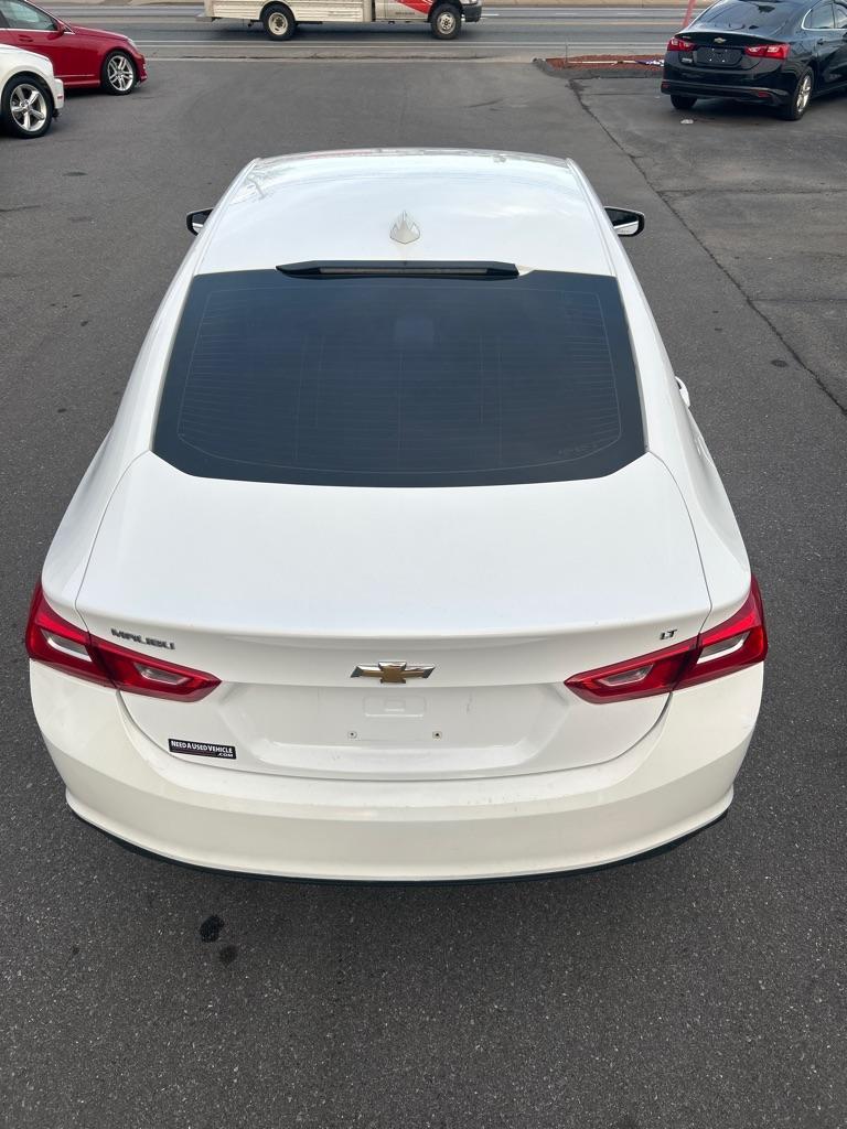 2018 WHITE CHEVROLET MALIBU LT (1G1ZD5ST2JF) with an 1.5L engine, Automatic transmission, located at 2514 Williamson Rd NE, Roanoke, VA, 24012, (540) 265-7770, 37.294636, -79.936249 - NO CREDIT CHECK FINANCING WITH ONLY $3000 DOWN PAYMENT!!!! Check out our website www.needausedvehicle.com for our No Credit Check/ In House Financing options!! No Credit Check Available!!! In House Financing Available!!! All Clean Title Vehicles (no Salvaged or flooded vehicles ever on our lot)! - Photo#11