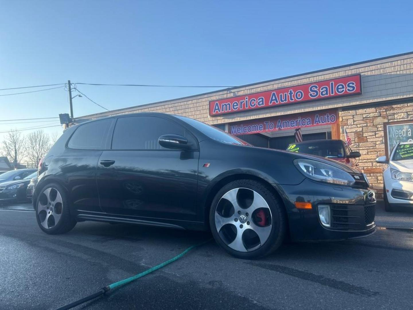 2010 GRAY VOLKSWAGEN GTI (WVWFV7AJ5AW) with an 2.0L engine, Automatic transmission, located at 2514 Williamson Rd NE, Roanoke, VA, 24012, (540) 265-7770, 37.294636, -79.936249 - NO CREDIT CHECK FINANCING WITH ONLY $2500 DOWN PAYMENT!!!! Check out our website www.needausedvehicle.com for our No Credit Check/ In House Financing options!! No Credit Check Available!!! In House Financing Available!!! All Clean Title Vehicles (no Salvaged or flooded vehicles ever on our lot)! - Photo#0
