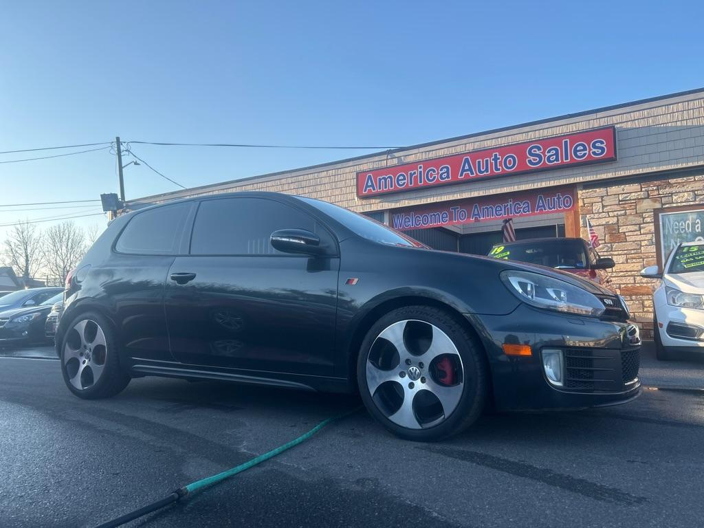 photo of 2010 VOLKSWAGEN GTI 
