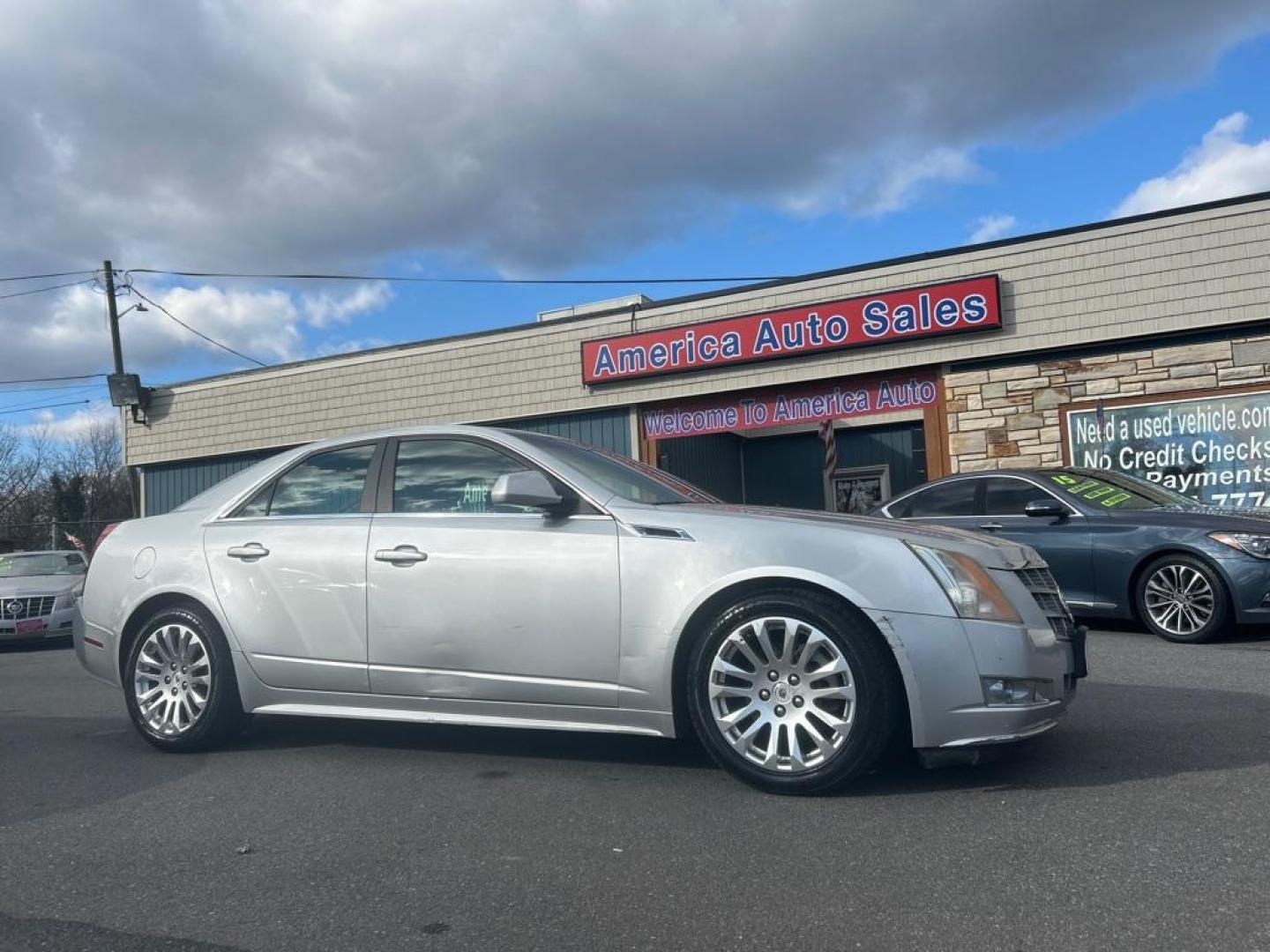 2011 SILVER CADILLAC CTS PERFORMANCE COLLECTION (1G6DL5EY3B0) with an 3.0L engine, Automatic transmission, located at 2514 Williamson Rd NE, Roanoke, VA, 24012, (540) 265-7770, 37.294636, -79.936249 - NO CREDIT CHECK FINANCING WITH ONLY $2300 DOWN PAYMENT!!!! Check out our website www.needausedvehicle.com for our No Credit Check/ In House Financing options!! No Credit Check Available!!! In House Financing Available!!! All Clean Title Vehicles (no Salvaged or flooded vehicles ever on our lot)! - Photo#0
