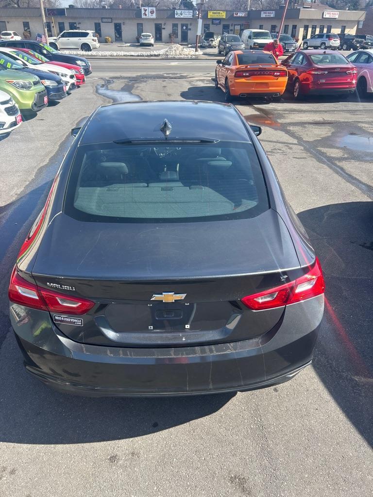 2016 GRAY CHEVROLET MALIBU LT (1G1ZE5ST6GF) with an 1.5L engine, Automatic transmission, located at 2514 Williamson Rd NE, Roanoke, VA, 24012, (540) 265-7770, 37.294636, -79.936249 - NO CREDIT CHECK FINANCING WITH ONLY $3800 DOWN PAYMENT!!!! Check out our website www.needausedvehicle.com for our No Credit Check/ In House Financing options!! No Credit Check Available!!! In House Financing Available!!! All Clean Title Vehicles (no Salvaged or flooded vehicles ever on our lot)! - Photo#11