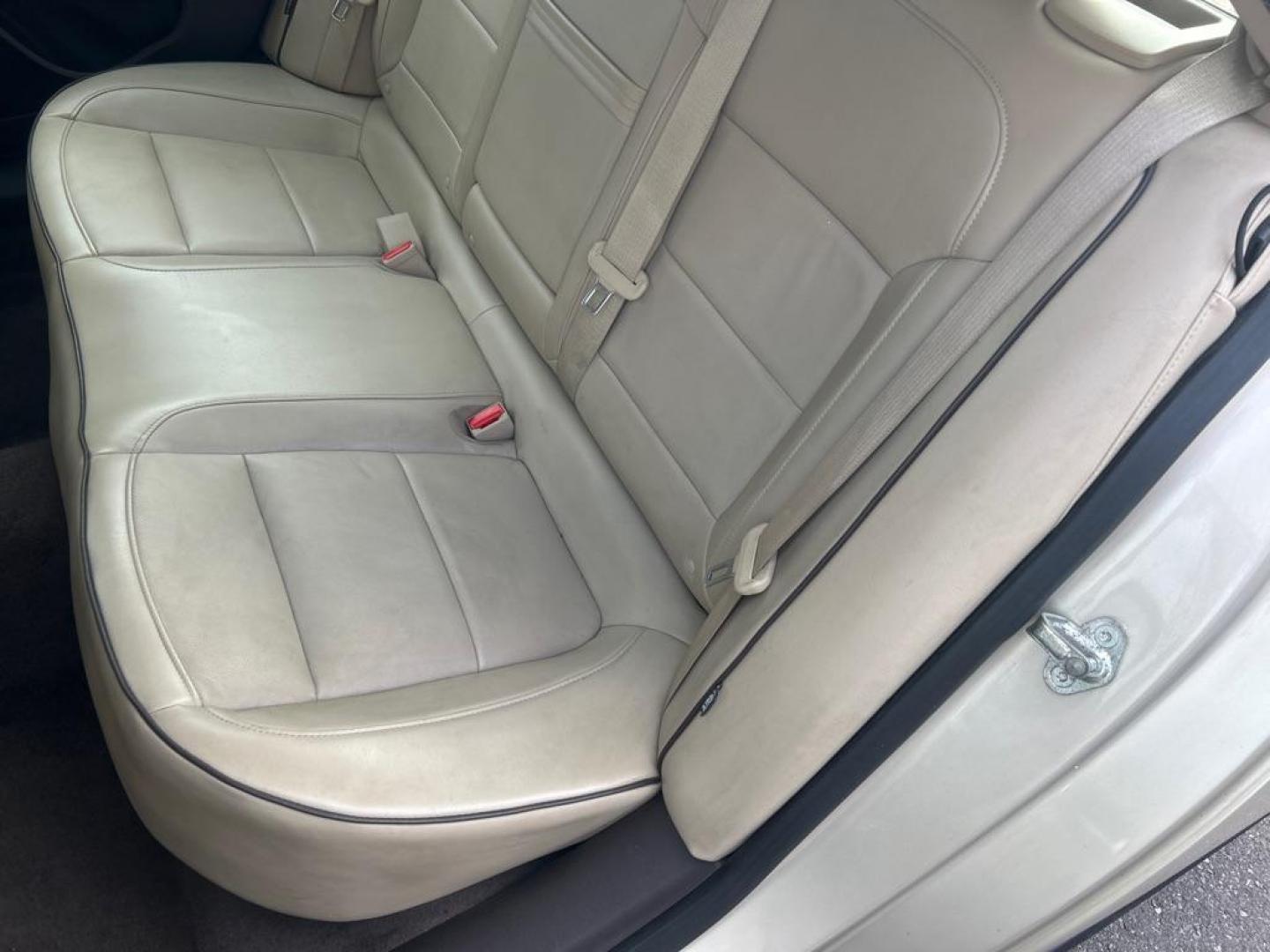2013 GOLD CHEVROLET MALIBU 2LT (1G11E5SAXDF) with an 2.5L engine, Automatic transmission, located at 2514 Williamson Rd NE, Roanoke, VA, 24012, (540) 265-7770, 37.294636, -79.936249 - NO CREDIT CHECK FINANCING WITH ONLY $2000 DOWN PAYMENT!!!! Check out our website www.needausedvehicle.com for our No Credit Check/ In House Financing options!! No Credit Check Available!!! In House Financing Available!!! All Clean Title Vehicles (no Salvaged or flooded vehicles ever on our lot)! - Photo#2