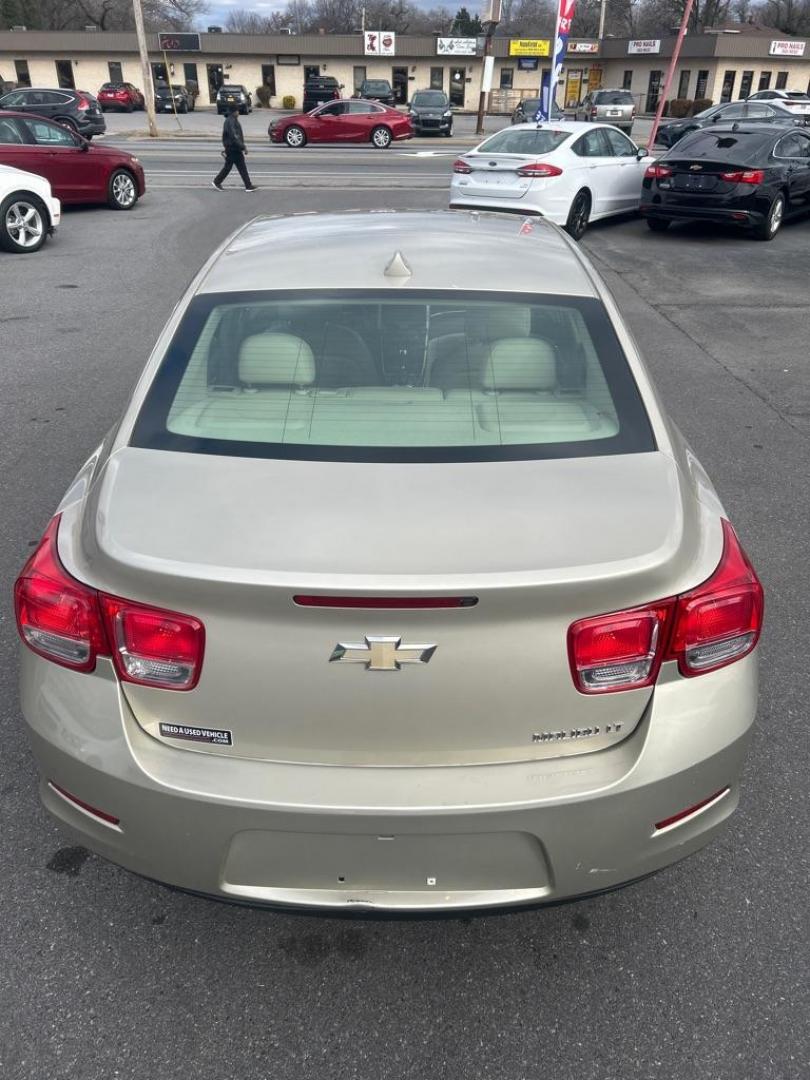 2013 GOLD CHEVROLET MALIBU 2LT (1G11E5SAXDF) with an 2.5L engine, Automatic transmission, located at 2514 Williamson Rd NE, Roanoke, VA, 24012, (540) 265-7770, 37.294636, -79.936249 - NO CREDIT CHECK FINANCING WITH ONLY $2000 DOWN PAYMENT!!!! Check out our website www.needausedvehicle.com for our No Credit Check/ In House Financing options!! No Credit Check Available!!! In House Financing Available!!! All Clean Title Vehicles (no Salvaged or flooded vehicles ever on our lot)! - Photo#11