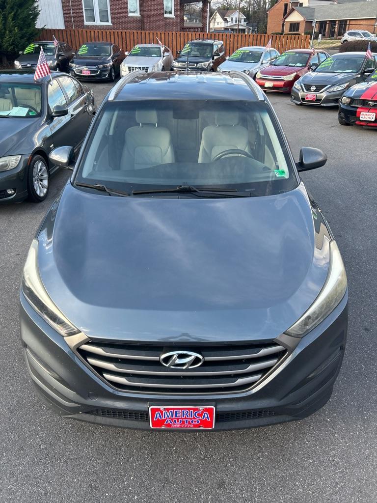 2016 GRAY HYUNDAI TUCSON LIMITED (KM8J3CA45GU) with an 2.0L engine, Automatic transmission, located at 2514 Williamson Rd NE, Roanoke, VA, 24012, (540) 265-7770, 37.294636, -79.936249 - NO CREDIT CHECK FINANCING WITH ONLY $2700 DOWN PAYMENT!!!! Check out our website www.needausedvehicle.com for our No Credit Check/ In House Financing options!! No Credit Check Available!!! In House Financing Available!!! All Clean Title Vehicles (no Salvaged or flooded vehicles ever on our lot)! - Photo#10