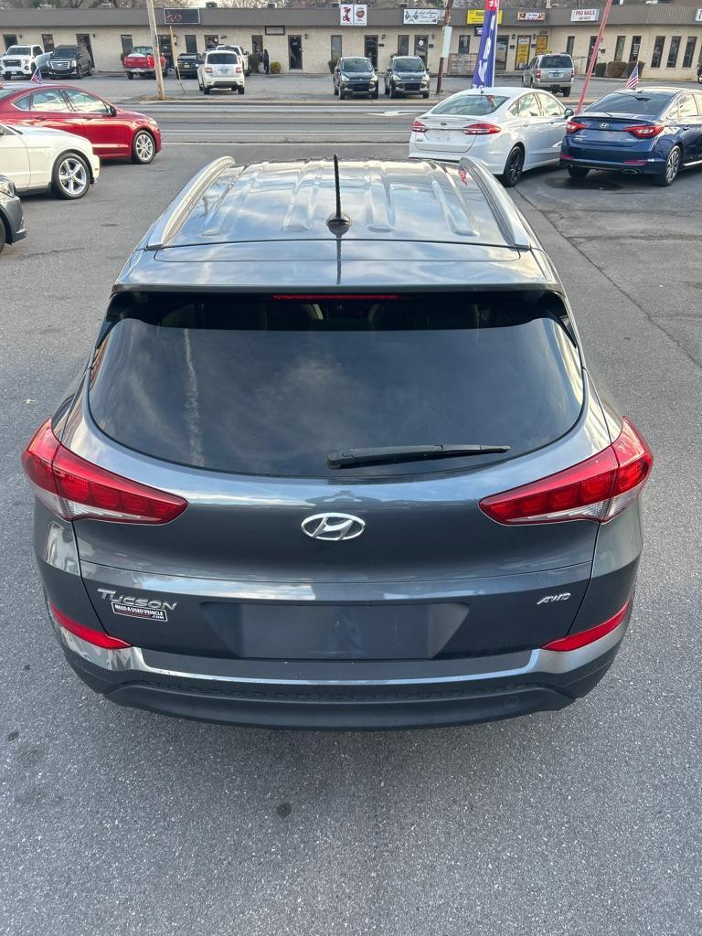 2016 GRAY HYUNDAI TUCSON LIMITED (KM8J3CA45GU) with an 2.0L engine, Automatic transmission, located at 2514 Williamson Rd NE, Roanoke, VA, 24012, (540) 265-7770, 37.294636, -79.936249 - NO CREDIT CHECK FINANCING WITH ONLY $2700 DOWN PAYMENT!!!! Check out our website www.needausedvehicle.com for our No Credit Check/ In House Financing options!! No Credit Check Available!!! In House Financing Available!!! All Clean Title Vehicles (no Salvaged or flooded vehicles ever on our lot)! - Photo#11