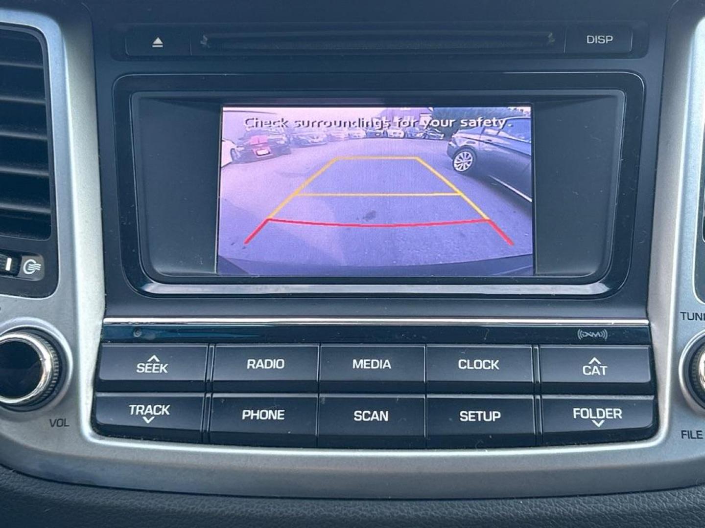 2016 GRAY HYUNDAI TUCSON LIMITED (KM8J3CA45GU) with an 2.0L engine, Automatic transmission, located at 2514 Williamson Rd NE, Roanoke, VA, 24012, (540) 265-7770, 37.294636, -79.936249 - Photo#13