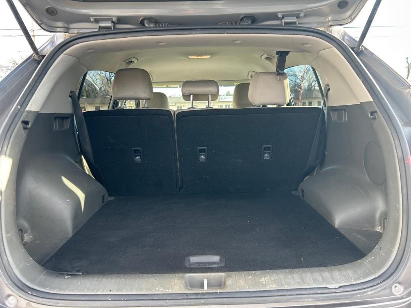 2017 GRAY KIA SPORTAGE LX (KNDPMCAC8H7) with an 2.4L engine, Automatic transmission, located at 2514 Williamson Rd NE, Roanoke, VA, 24012, (540) 265-7770, 37.294636, -79.936249 - NO CREDIT CHECK FINANCING WITH ONLY $3000 DOWN PAYMENT!!!! Check out our website www.needausedvehicle.com for our No Credit Check/ In House Financing options!! No Credit Check Available!!! In House Financing Available!!! All Clean Title Vehicles (no Salvaged or flooded vehicles ever on our lot)! - Photo#4