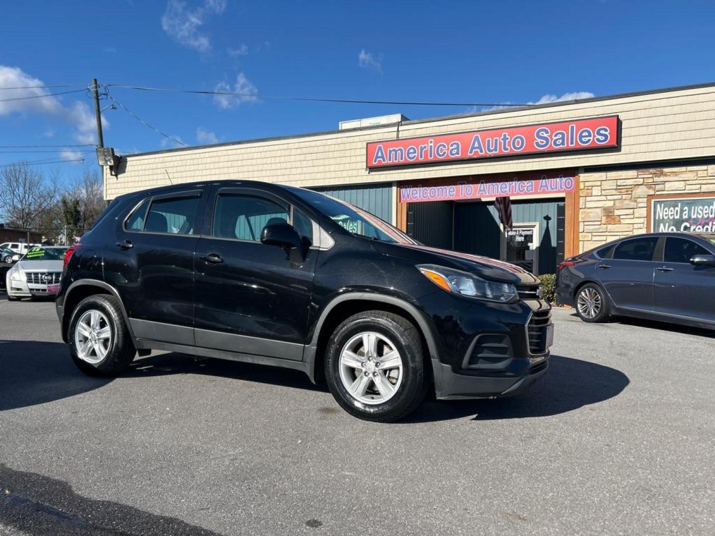 2019 BLACK CHEVROLET TRAX LS (3GNCJKSB6KL) with an 1.4L engine, Automatic transmission, located at 2514 Williamson Rd NE, Roanoke, VA, 24012, (540) 265-7770, 37.294636, -79.936249 - NO CREDIT CHECK FINANCING WITH ONLY $3500 DOWN PAYMENT!!!! Check out our website www.needausedvehicle.com for our No Credit Check/ In House Financing options!! No Credit Check Available!!! In House Financing Available!!! All Clean Title Vehicles (no Salvaged or flooded vehicles ever on our lot)! - Photo#0
