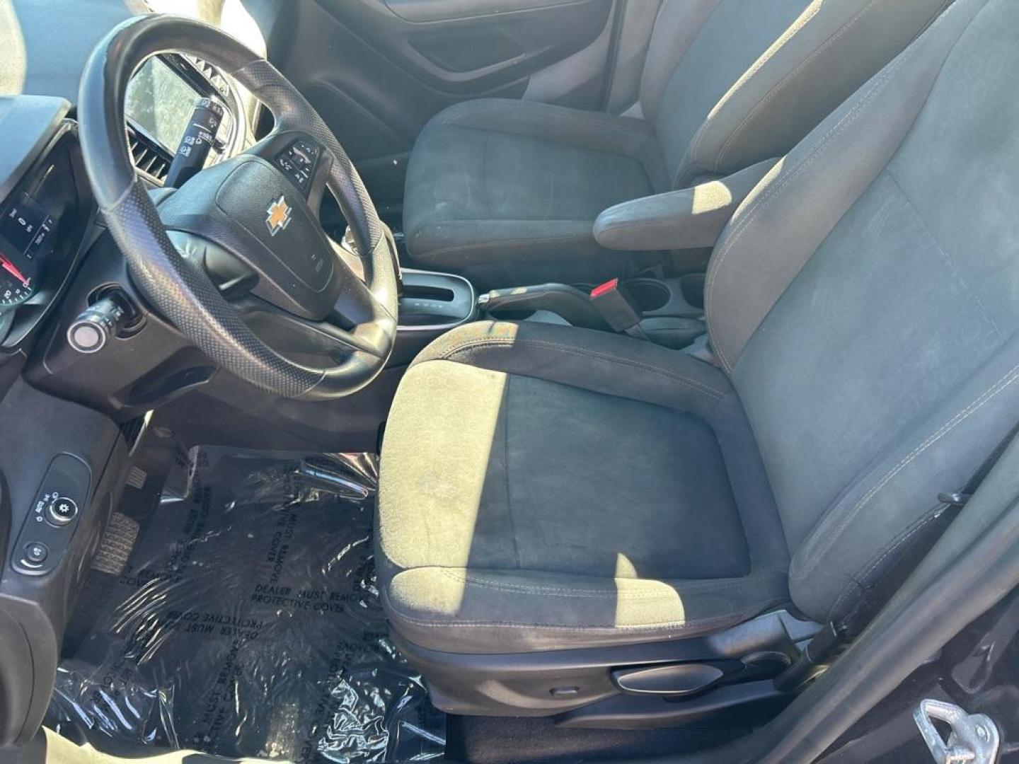 2019 BLACK CHEVROLET TRAX LS (3GNCJKSB6KL) with an 1.4L engine, Automatic transmission, located at 2514 Williamson Rd NE, Roanoke, VA, 24012, (540) 265-7770, 37.294636, -79.936249 - NO CREDIT CHECK FINANCING WITH ONLY $3500 DOWN PAYMENT!!!! Check out our website www.needausedvehicle.com for our No Credit Check/ In House Financing options!! No Credit Check Available!!! In House Financing Available!!! All Clean Title Vehicles (no Salvaged or flooded vehicles ever on our lot)! - Photo#16