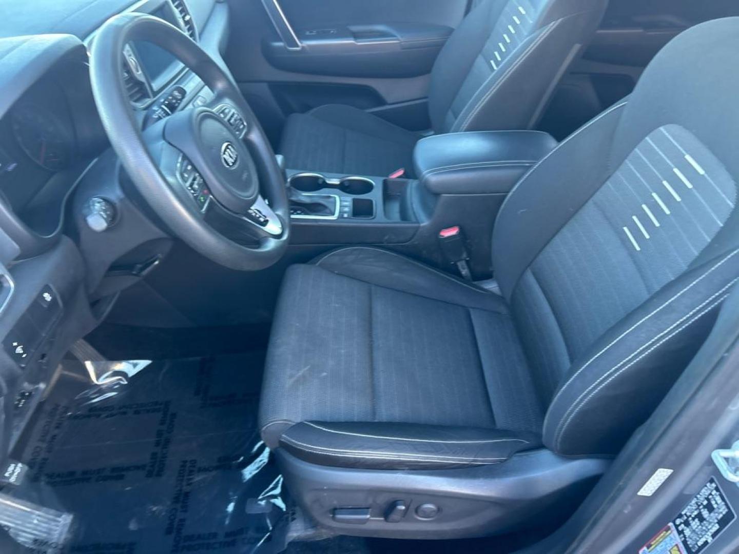 2019 SILVER KIA SPORTAGE LX (KNDPMCAC1K7) with an 2.4L engine, Automatic transmission, located at 2514 Williamson Rd NE, Roanoke, VA, 24012, (540) 265-7770, 37.294636, -79.936249 - NO CREDIT CHECK FINANCING WITH ONLY $3300 DOWN PAYMENT!!!! Check out our website www.needausedvehicle.com for our No Credit Check/ In House Financing options!! No Credit Check Available!!! In House Financing Available!!! All Clean Title Vehicles (no Salvaged or flooded vehicles ever on our lot)! - Photo#6