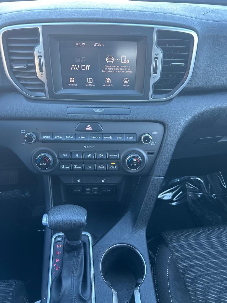 2019 SILVER KIA SPORTAGE LX (KNDPMCAC1K7) with an 2.4L engine, Automatic transmission, located at 2514 Williamson Rd NE, Roanoke, VA, 24012, (540) 265-7770, 37.294636, -79.936249 - NO CREDIT CHECK FINANCING WITH ONLY $3800 DOWN PAYMENT!!!! Check out our website www.needausedvehicle.com for our No Credit Check/ In House Financing options!! No Credit Check Available!!! In House Financing Available!!! All Clean Title Vehicles (no Salvaged or flooded vehicles ever on our lot)! - Photo#7