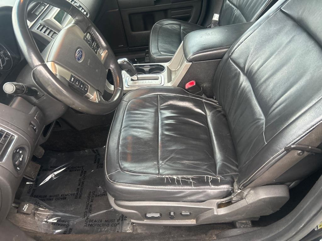 2009 BLACK FORD FLEX SEL (2FMDK52C59B) with an 3.5L engine, Automatic transmission, located at 2514 Williamson Rd NE, Roanoke, VA, 24012, (540) 265-7770, 37.294636, -79.936249 - NO CREDIT CHECK FINANCING WITH ONLY $1400 DOWN PAYMENT!!!! Check out our website www.needausedvehicle.com for our No Credit Check/ In House Financing options!! No Credit Check Available!!! In House Financing Available!!! All Clean Title Vehicles (no Salvaged or flooded vehicles ever on our lot)! - Photo#7