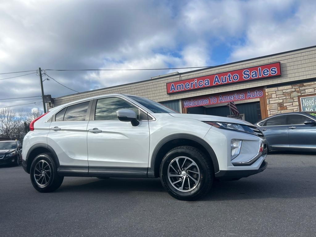 photo of 2020 MITSUBISHI ECLIPSE CROSS ES