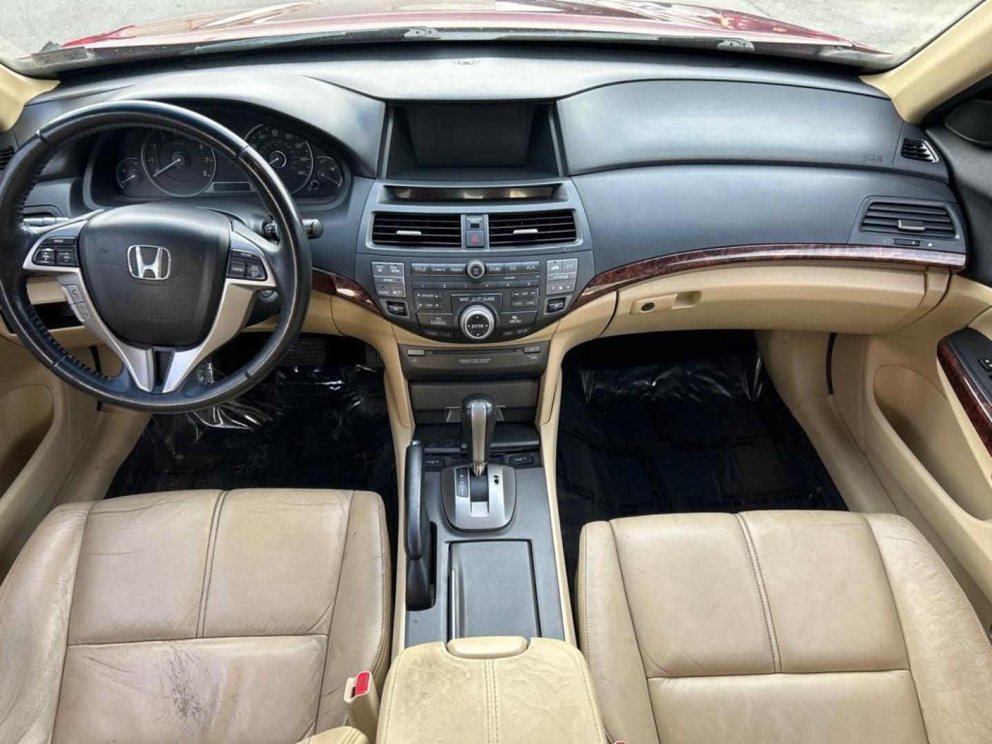 2010 RED HONDA ACCORD CROSSTOU EXL (5J6TF2H56AL) with an 3.5L engine, Automatic transmission, located at 2514 Williamson Rd NE, Roanoke, VA, 24012, (540) 265-7770, 37.294636, -79.936249 - Photo#7