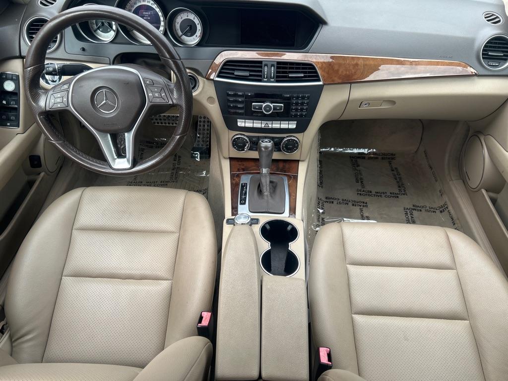 2013 RED MERCEDES-BENZ C-CLASS C250 (WDDGF4HB9DR) with an 1.8L engine, Automatic transmission, located at 2514 Williamson Rd NE, Roanoke, VA, 24012, (540) 265-7770, 37.294636, -79.936249 - NO CREDIT CHECK FINANCING WITH ONLY $3600 DOWN PAYMENT!!!! Check out our website www.needausedvehicle.com for our No Credit Check/ In House Financing options!! No Credit Check Available!!! In House Financing Available!!! All Clean Title Vehicles (no Salvaged or flooded vehicles ever on our lot)! - Photo#3