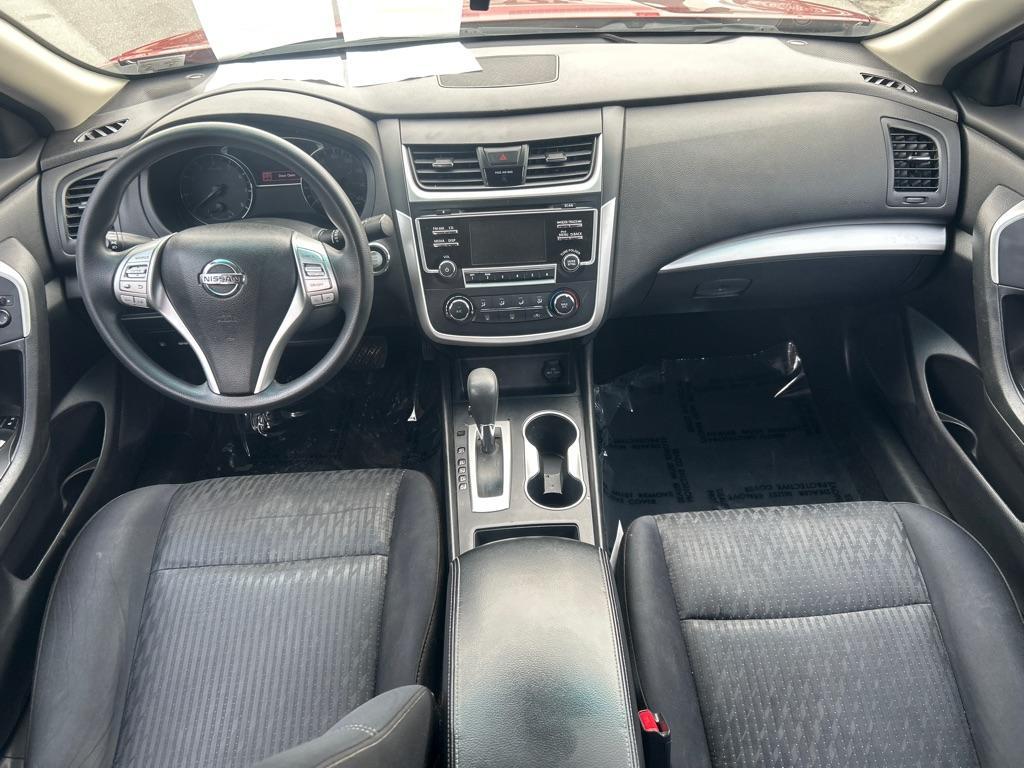 2017 RED NISSAN ALTIMA 2.5 (1N4AL3AP6HC) with an 2.5L engine, Continuously Variable transmission, located at 2514 Williamson Rd NE, Roanoke, VA, 24012, (540) 265-7770, 37.294636, -79.936249 - NO CREDIT CHECK FINANCING WITH ONLY $3200 DOWN PAYMENT!!!! Check out our website www.needausedvehicle.com for our No Credit Check/ In House Financing options!! No Credit Check Available!!! In House Financing Available!!! All Clean Title Vehicles (no Salvaged or flooded vehicles ever on our lot)! - Photo#3