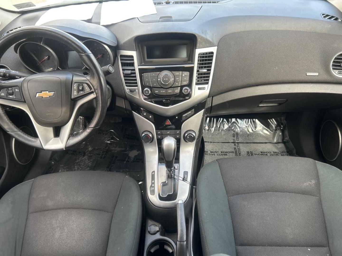 2012 WHITE CHEVROLET CRUZE LT (1G1PF5SCXC7) with an 1.4L engine, Automatic transmission, located at 2514 Williamson Rd NE, Roanoke, VA, 24012, (540) 265-7770, 37.294636, -79.936249 - NO CREDIT CHECK FINANCING WITH ONLY $1800 DOWN PAYMENT!!!! Check out our website www.needausedvehicle.com for our No Credit Check/ In House Financing options!! No Credit Check Available!!! In House Financing Available!!! All Clean Title Vehicles (no Salvaged or flooded vehicles ever on our lot)! - Photo#3