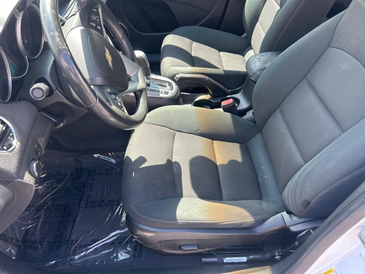 2012 WHITE CHEVROLET CRUZE LT (1G1PF5SCXC7) with an 1.4L engine, Automatic transmission, located at 2514 Williamson Rd NE, Roanoke, VA, 24012, (540) 265-7770, 37.294636, -79.936249 - Photo#12