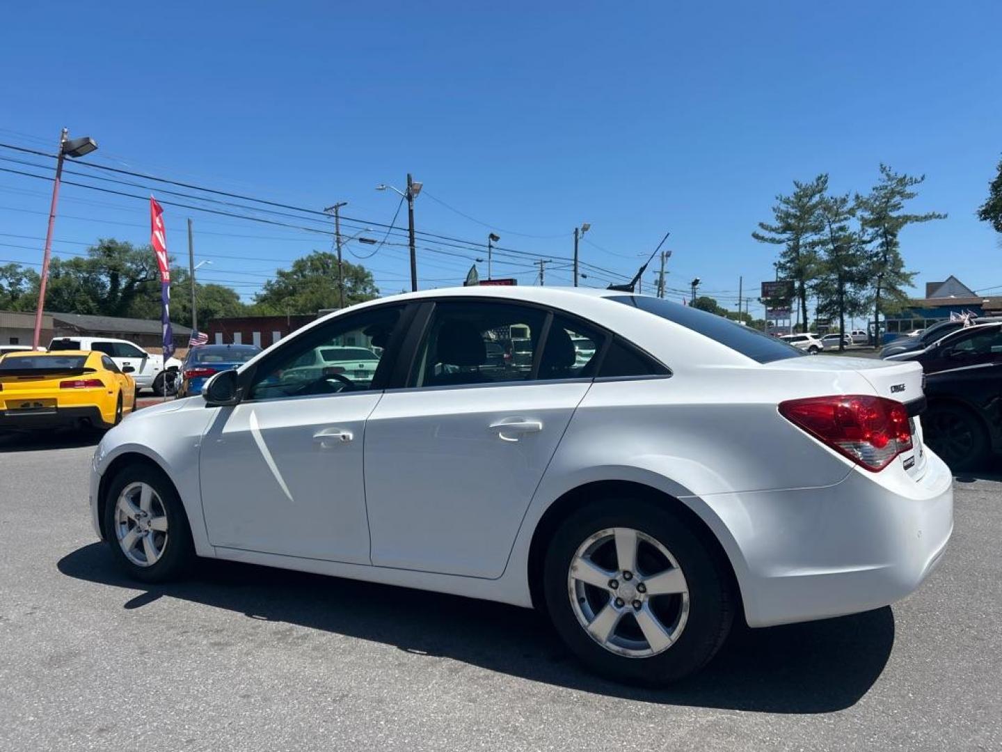 2012 WHITE CHEVROLET CRUZE LT (1G1PF5SCXC7) with an 1.4L engine, Automatic transmission, located at 2514 Williamson Rd NE, Roanoke, VA, 24012, (540) 265-7770, 37.294636, -79.936249 - NO CREDIT CHECK FINANCING WITH ONLY $1800 DOWN PAYMENT!!!! Check out our website www.needausedvehicle.com for our No Credit Check/ In House Financing options!! No Credit Check Available!!! In House Financing Available!!! All Clean Title Vehicles (no Salvaged or flooded vehicles ever on our lot)!- Photo#1