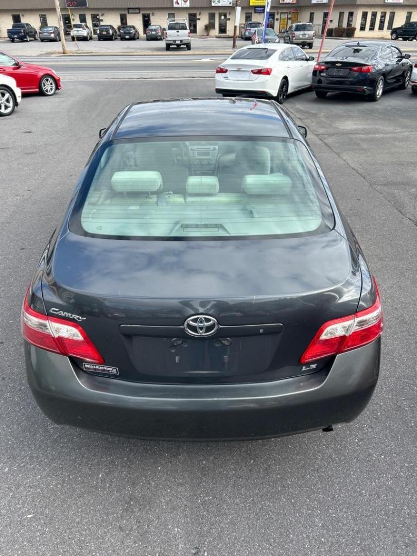 2009 GRAY TOYOTA CAMRY LE (4T1BE46K19U) with an 2.4L engine, Automatic transmission, located at 2514 Williamson Rd NE, Roanoke, VA, 24012, (540) 265-7770, 37.294636, -79.936249 - NO CREDIT CHECK FINANCING WITH ONLY $1700 DOWN PAYMENT!!!! Check out our website www.needausedvehicle.com for our No Credit Check/ In House Financing options!! No Credit Check Available!!! In House Financing Available!!! All Clean Title Vehicles (no Salvaged or flooded vehicles ever on our lot)! - Photo#9