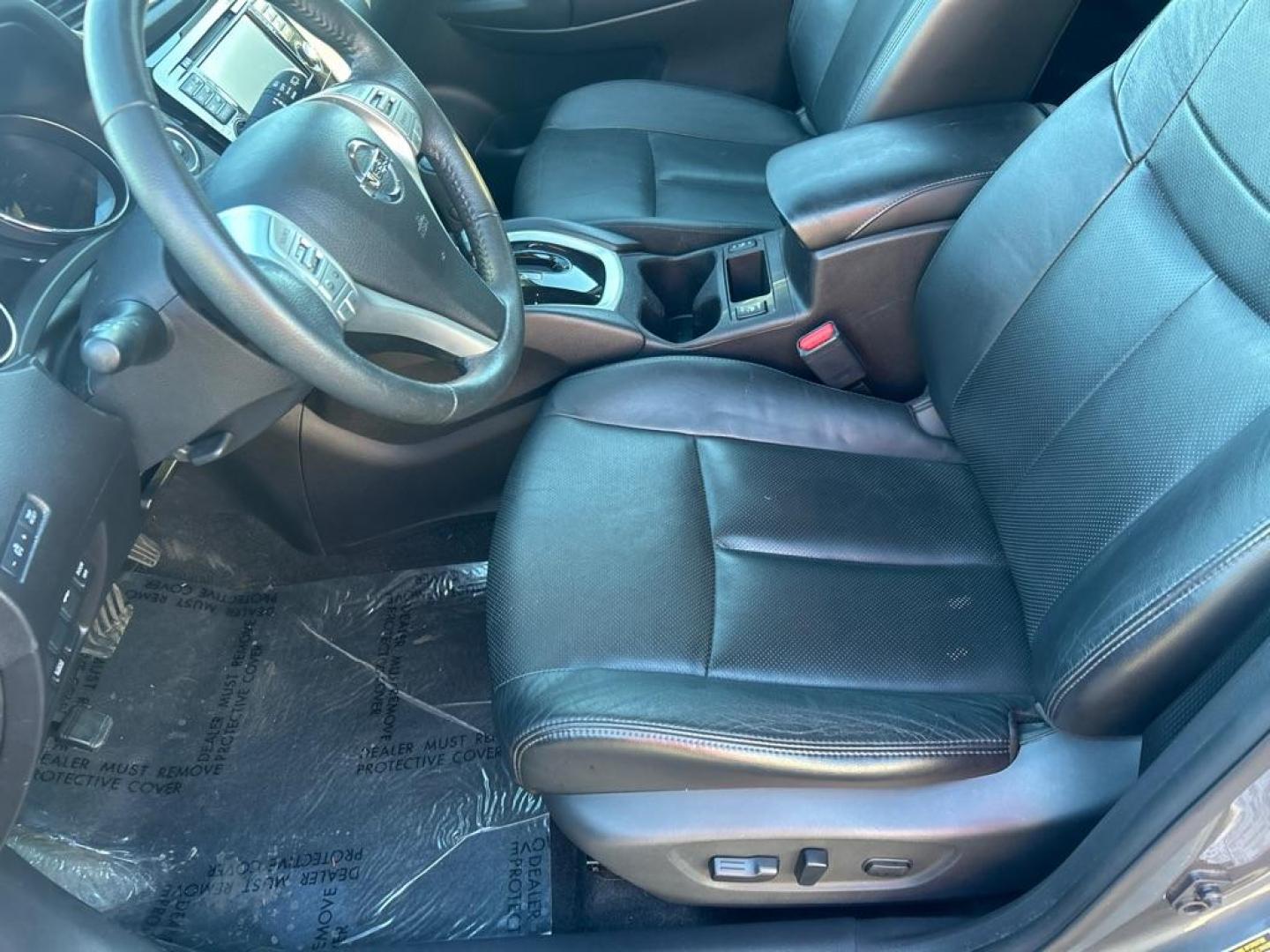 2015 GRAY NISSAN ROGUE S (5N1AT2MVXFC) with an 2.5L engine, Continuously Variable transmission, located at 2514 Williamson Rd NE, Roanoke, VA, 24012, (540) 265-7770, 37.294636, -79.936249 - NO CREDIT CHECK FINANCING WITH ONLY $3700 DOWN PAYMENT!!!! Check out our website www.needausedvehicle.com for our No Credit Check/ In House Financing options!! No Credit Check Available!!! In House Financing Available!!! All Clean Title Vehicles (no Salvaged or flooded vehicles ever on our lot)! - Photo#8