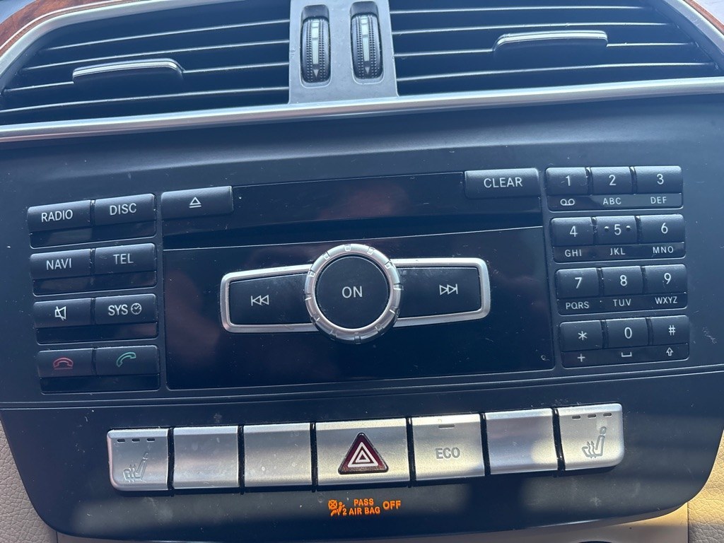 2014 BLACK MERCEDES-BENZ C-CLASS C300 4MATIC (WDDGF8ABXER) with an 3.5L engine, Automatic transmission, located at 2514 Williamson Rd NE, Roanoke, VA, 24012, (540) 265-7770, 37.294636, -79.936249 - NO CREDIT CHECK FINANCING WITH ONLY $3400 DOWN PAYMENT!!!! Check out our website www.needausedvehicle.com for our No Credit Check/ In House Financing options!! No Credit Check Available!!! In House Financing Available!!! All Clean Title Vehicles (no Salvaged or flooded vehicles ever on our lot)!- Photo#8