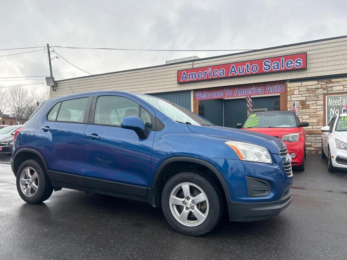 2016 BLUE CHEVROLET TRAX LS (KL7CJNSB9GB) with an 1.4L engine, Automatic transmission, located at 2514 Williamson Rd NE, Roanoke, VA, 24012, (540) 265-7770, 37.294636, -79.936249 - NO CREDIT CHECK FINANCING WITH ONLY $3000 DOWN PAYMENT!!!! Check out our website www.needausedvehicle.com for our No Credit Check/ In House Financing options!! No Credit Check Available!!! In House Financing Available!!! All Clean Title Vehicles (no Salvaged or flooded vehicles ever on our lot)! - Photo#0