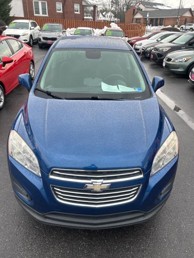 2016 BLUE CHEVROLET TRAX LS (KL7CJNSB9GB) with an 1.4L engine, Automatic transmission, located at 2514 Williamson Rd NE, Roanoke, VA, 24012, (540) 265-7770, 37.294636, -79.936249 - NO CREDIT CHECK FINANCING WITH ONLY $3000 DOWN PAYMENT!!!! Check out our website www.needausedvehicle.com for our No Credit Check/ In House Financing options!! No Credit Check Available!!! In House Financing Available!!! All Clean Title Vehicles (no Salvaged or flooded vehicles ever on our lot)! - Photo#1