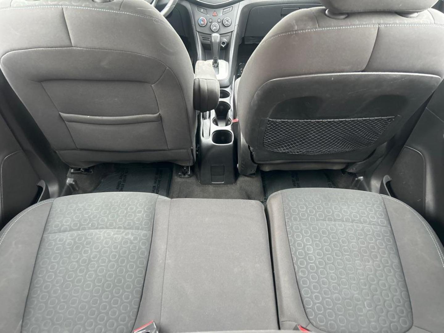 2016 BLUE CHEVROLET TRAX LS (KL7CJNSB9GB) with an 1.4L engine, Automatic transmission, located at 2514 Williamson Rd NE, Roanoke, VA, 24012, (540) 265-7770, 37.294636, -79.936249 - NO CREDIT CHECK FINANCING WITH ONLY $3000 DOWN PAYMENT!!!! Check out our website www.needausedvehicle.com for our No Credit Check/ In House Financing options!! No Credit Check Available!!! In House Financing Available!!! All Clean Title Vehicles (no Salvaged or flooded vehicles ever on our lot)! - Photo#5