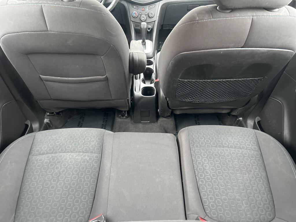 2016 BLUE CHEVROLET TRAX LS (KL7CJNSB9GB) with an 1.4L engine, Automatic transmission, located at 2514 Williamson Rd NE, Roanoke, VA, 24012, (540) 265-7770, 37.294636, -79.936249 - NO CREDIT CHECK FINANCING WITH ONLY $3000 DOWN PAYMENT!!!! Check out our website www.needausedvehicle.com for our No Credit Check/ In House Financing options!! No Credit Check Available!!! In House Financing Available!!! All Clean Title Vehicles (no Salvaged or flooded vehicles ever on our lot)! - Photo#5