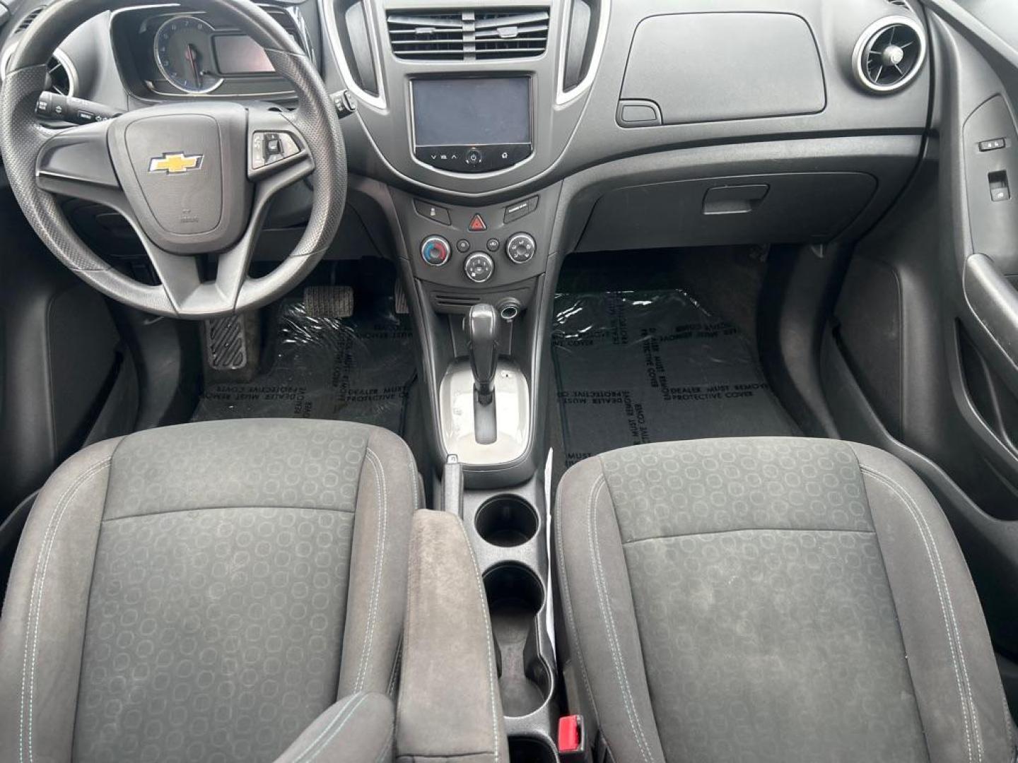 2016 BLUE CHEVROLET TRAX LS (KL7CJNSB9GB) with an 1.4L engine, Automatic transmission, located at 2514 Williamson Rd NE, Roanoke, VA, 24012, (540) 265-7770, 37.294636, -79.936249 - NO CREDIT CHECK FINANCING WITH ONLY $3000 DOWN PAYMENT!!!! Check out our website www.needausedvehicle.com for our No Credit Check/ In House Financing options!! No Credit Check Available!!! In House Financing Available!!! All Clean Title Vehicles (no Salvaged or flooded vehicles ever on our lot)! - Photo#7