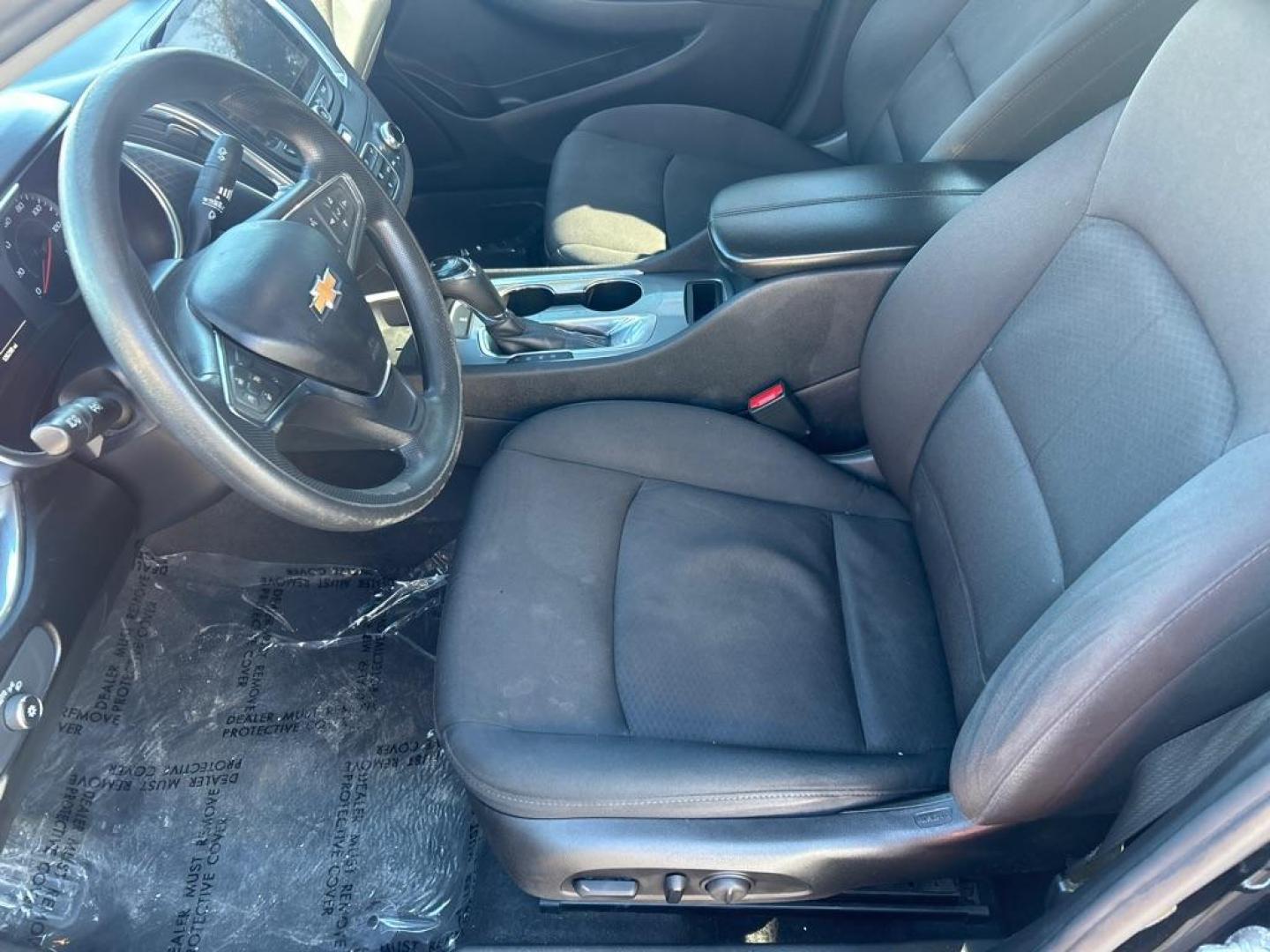 2020 BLACK CHEVROLET MALIBU LT (1G1ZD5ST9LF) with an 1.5L engine, Continuously Variable transmission, located at 2514 Williamson Rd NE, Roanoke, VA, 24012, (540) 265-7770, 37.294636, -79.936249 - NO CREDIT CHECK FINANCING WITH ONLY $3600 DOWN PAYMENT!!!! Check out our website www.needausedvehicle.com for our No Credit Check/ In House Financing options!! No Credit Check Available!!! In House Financing Available!!! All Clean Title Vehicles (no Salvaged or flooded vehicles ever on our lot)! - Photo#4