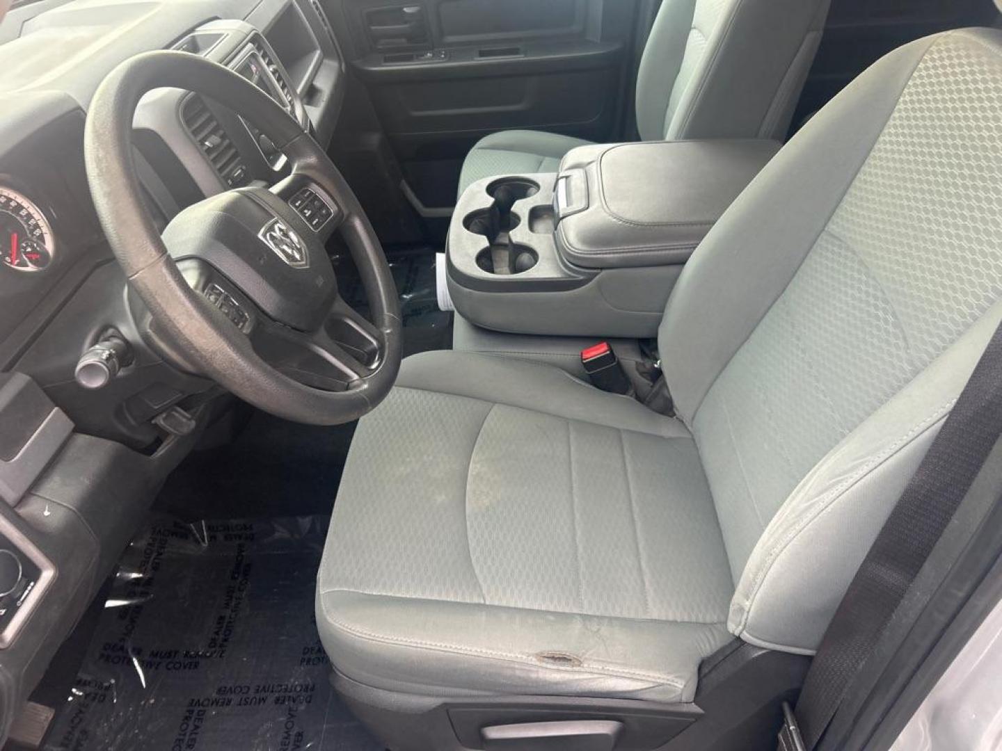 2018 SILVER RAM 1500 ST (1C6RR7FT1JS) with an 5.7L engine, Automatic transmission, located at 2514 Williamson Rd NE, Roanoke, VA, 24012, (540) 265-7770, 37.294636, -79.936249 - Photo#4