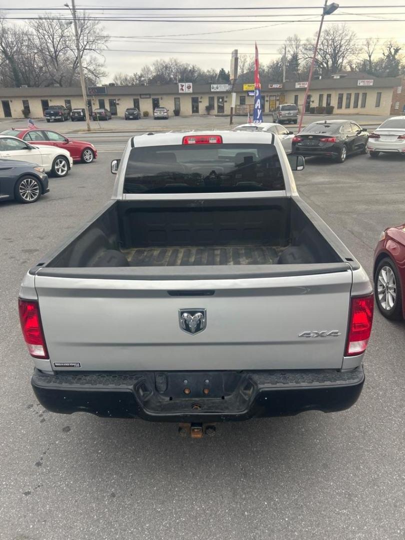 2018 SILVER RAM 1500 ST (1C6RR7FT1JS) with an 5.7L engine, Automatic transmission, located at 2514 Williamson Rd NE, Roanoke, VA, 24012, (540) 265-7770, 37.294636, -79.936249 - Photo#11