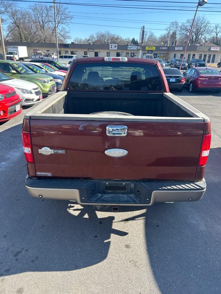 2006 MAROON FORD F150 SUPERCREW King Ranch (1FTPW14V26K) with an 5.4L engine, Automatic transmission, located at 2514 Williamson Rd NE, Roanoke, VA, 24012, (540) 265-7770, 37.294636, -79.936249 - NO CREDIT CHECK FINANCING WITH ONLY $3700 DOWN PAYMENT!!!! Check out our website www.needausedvehicle.com for our No Credit Check/ In House Financing options!! No Credit Check Available!!! In House Financing Available!!! All Clean Title Vehicles (no Salvaged or flooded vehicles ever on our lot)! - Photo#3