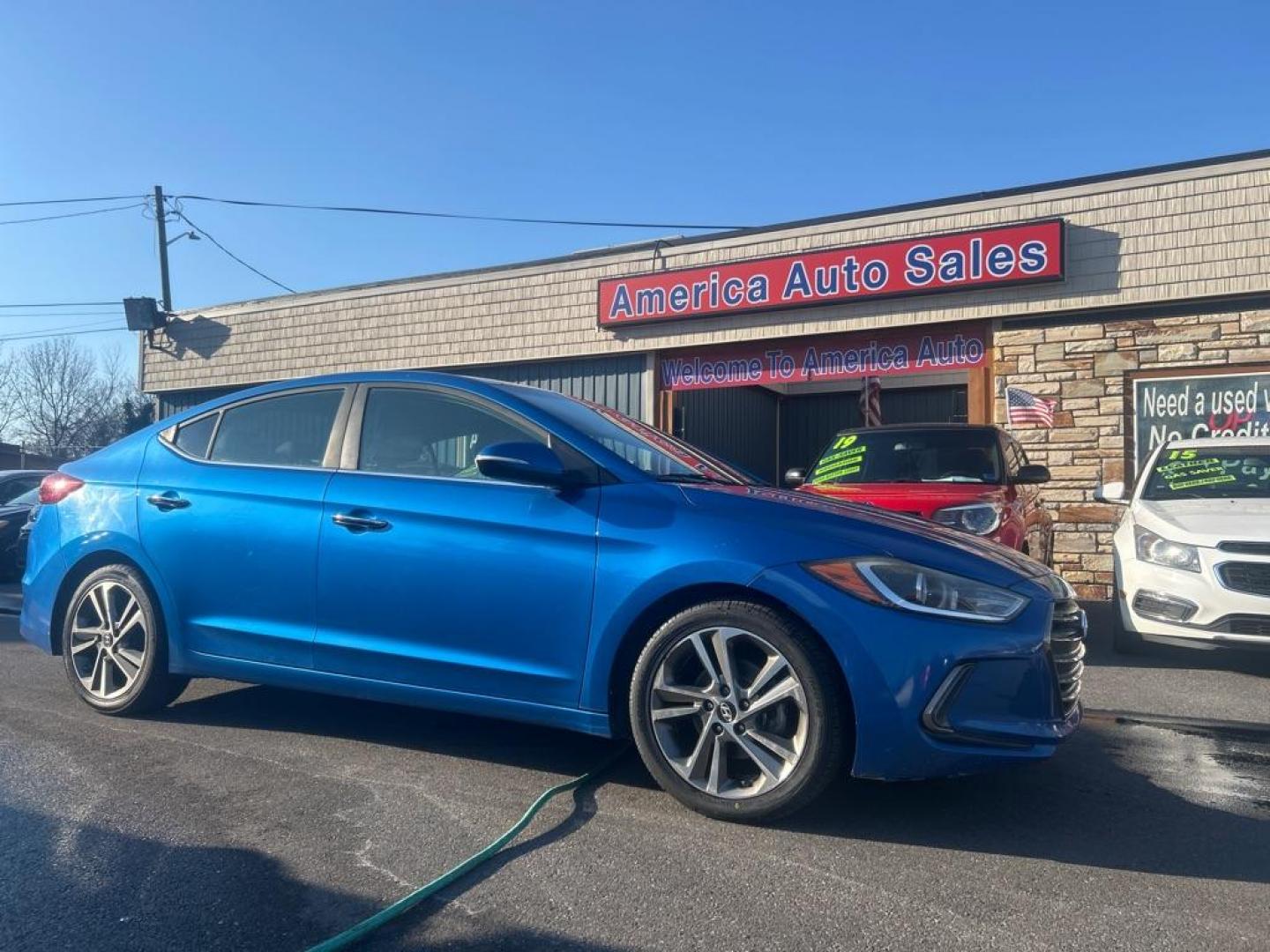 2017 BLUE HYUNDAI ELANTRA SE (5NPD84LF3HH) with an 2.0L engine, Automatic transmission, located at 2514 Williamson Rd NE, Roanoke, VA, 24012, (540) 265-7770, 37.294636, -79.936249 - NO CREDIT CHECK FINANCING WITH ONLY $2700 DOWN PAYMENT!!!! Check out our website www.needausedvehicle.com for our No Credit Check/ In House Financing options!! No Credit Check Available!!! In House Financing Available!!! All Clean Title Vehicles (no Salvaged or flooded vehicles ever on our lot)! - Photo#0