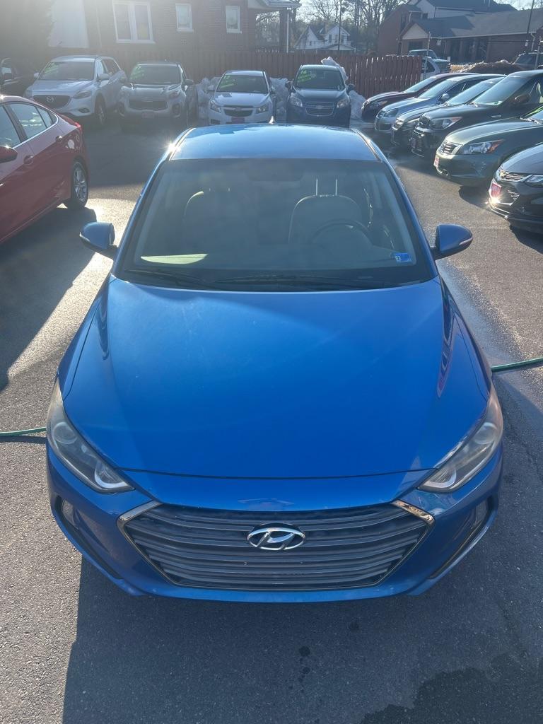 2017 BLUE HYUNDAI ELANTRA SE (5NPD84LF3HH) with an 2.0L engine, Automatic transmission, located at 2514 Williamson Rd NE, Roanoke, VA, 24012, (540) 265-7770, 37.294636, -79.936249 - NO CREDIT CHECK FINANCING WITH ONLY $2700 DOWN PAYMENT!!!! Check out our website www.needausedvehicle.com for our No Credit Check/ In House Financing options!! No Credit Check Available!!! In House Financing Available!!! All Clean Title Vehicles (no Salvaged or flooded vehicles ever on our lot)! - Photo#9