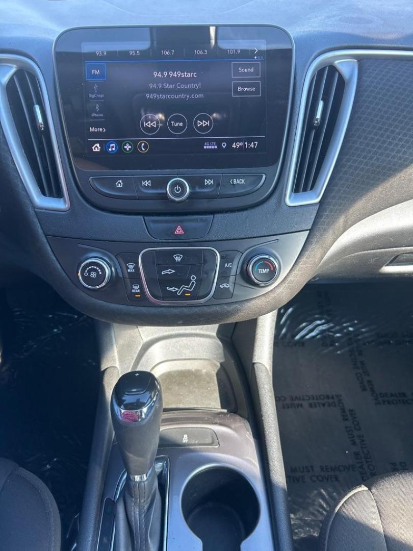 2019 BLACK CHEVROLET MALIBU LS (1G1ZB5ST3KF) with an 1.5L engine, Continuously Variable transmission, located at 2514 Williamson Rd NE, Roanoke, VA, 24012, (540) 265-7770, 37.294636, -79.936249 - NO CREDIT CHECK FINANCING WITH ONLY $2600 DOWN PAYMENT!!!! Check out our website www.needausedvehicle.com for our No Credit Check/ In House Financing options!! No Credit Check Available!!! In House Financing Available!!! All Clean Title Vehicles (no Salvaged or flooded vehicles ever on our lot)! - Photo#5