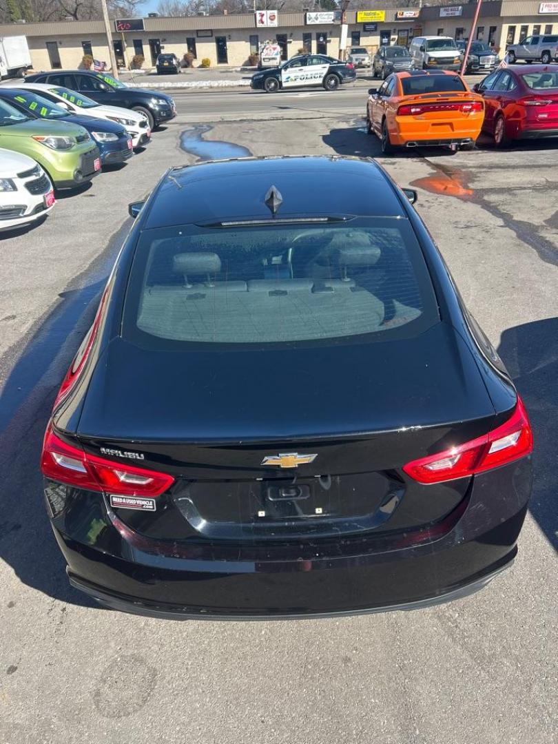 2019 BLACK CHEVROLET MALIBU LS (1G1ZB5ST3KF) with an 1.5L engine, Continuously Variable transmission, located at 2514 Williamson Rd NE, Roanoke, VA, 24012, (540) 265-7770, 37.294636, -79.936249 - NO CREDIT CHECK FINANCING WITH ONLY $2600 DOWN PAYMENT!!!! Check out our website www.needausedvehicle.com for our No Credit Check/ In House Financing options!! No Credit Check Available!!! In House Financing Available!!! All Clean Title Vehicles (no Salvaged or flooded vehicles ever on our lot)! - Photo#11