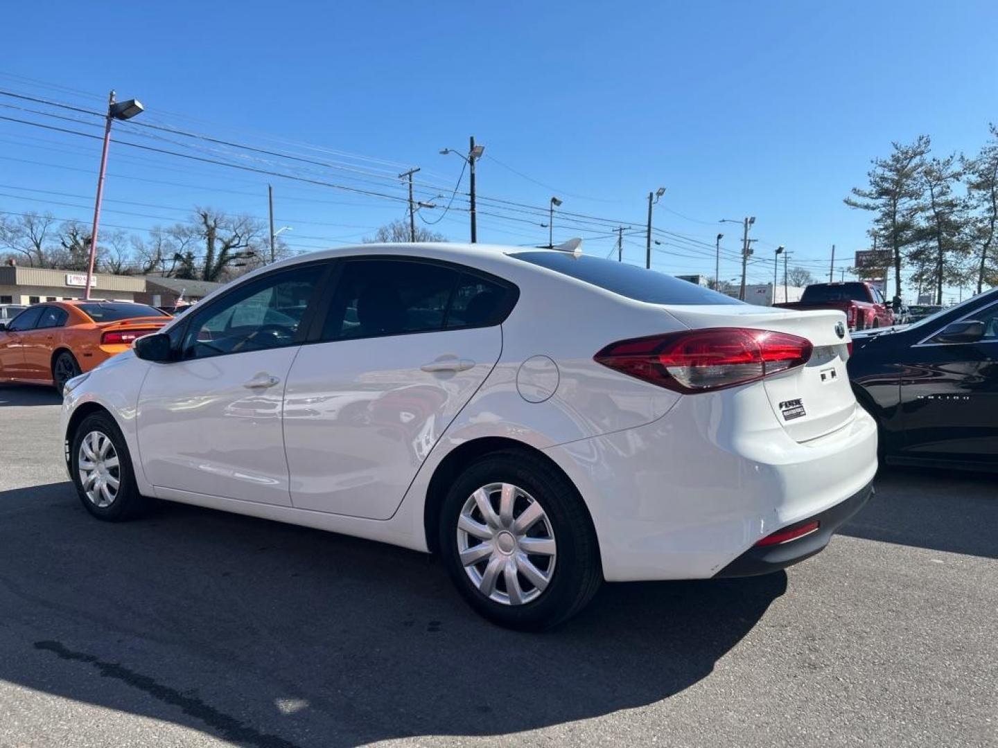 2018 WHITE KIA FORTE LX (3KPFK4A75JE) with an 2.0L engine, Automatic transmission, located at 2514 Williamson Rd NE, Roanoke, VA, 24012, (540) 265-7770, 37.294636, -79.936249 - NO CREDIT CHECK FINANCING WITH ONLY $3300 DOWN PAYMENT!!!! Check out our website www.needausedvehicle.com for our No Credit Check/ In House Financing options!! No Credit Check Available!!! In House Financing Available!!! All Clean Title Vehicles (no Salvaged or flooded vehicles ever on our lot)! - Photo#1