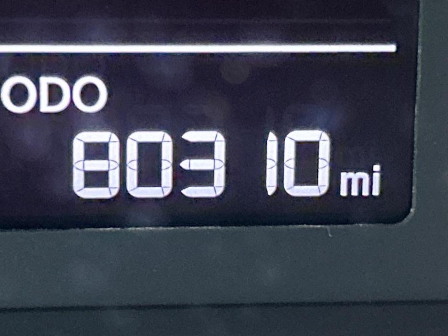 2018 WHITE KIA FORTE LX (3KPFK4A75JE) with an 2.0L engine, Automatic transmission, located at 2514 Williamson Rd NE, Roanoke, VA, 24012, (540) 265-7770, 37.294636, -79.936249 - NO CREDIT CHECK FINANCING WITH ONLY $3300 DOWN PAYMENT!!!! Check out our website www.needausedvehicle.com for our No Credit Check/ In House Financing options!! No Credit Check Available!!! In House Financing Available!!! All Clean Title Vehicles (no Salvaged or flooded vehicles ever on our lot)! - Photo#7