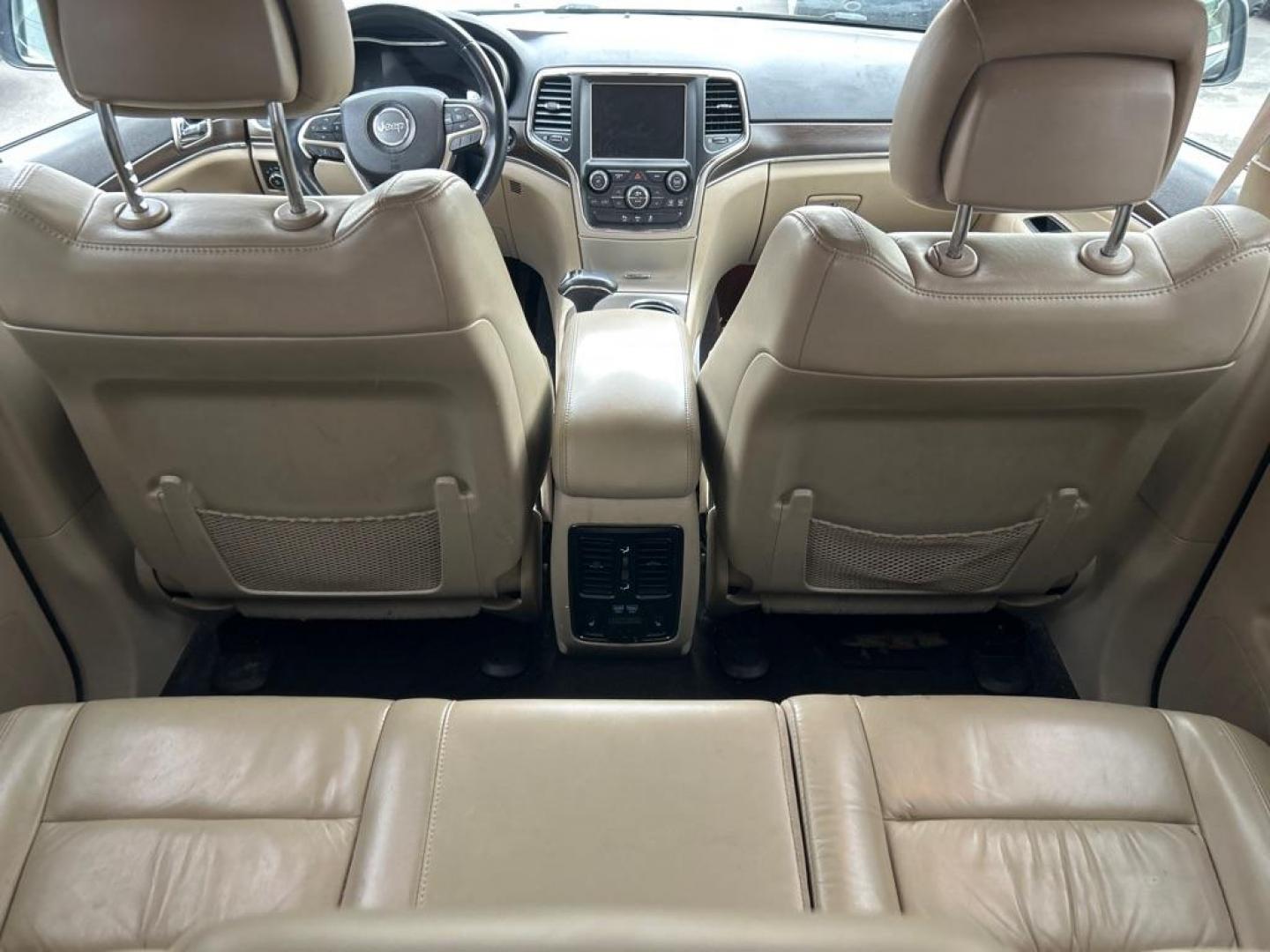 2015 BLUE JEEP GRAND CHEROKEE LIMITED (1C4RJFBG4FC) with an 3.6L engine, Automatic transmission, located at 2514 Williamson Rd NE, Roanoke, VA, 24012, (540) 265-7770, 37.294636, -79.936249 - NO CREDIT CHECK FINANCING WITH ONLY $3000 DOWN PAYMENT!!!! Check out our website www.needausedvehicle.com for our No Credit Check/ In House Financing options!! No Credit Check Available!!! In House Financing Available!!! All Clean Title Vehicles (no Salvaged or flooded vehicles ever on our lot)! - Photo#5