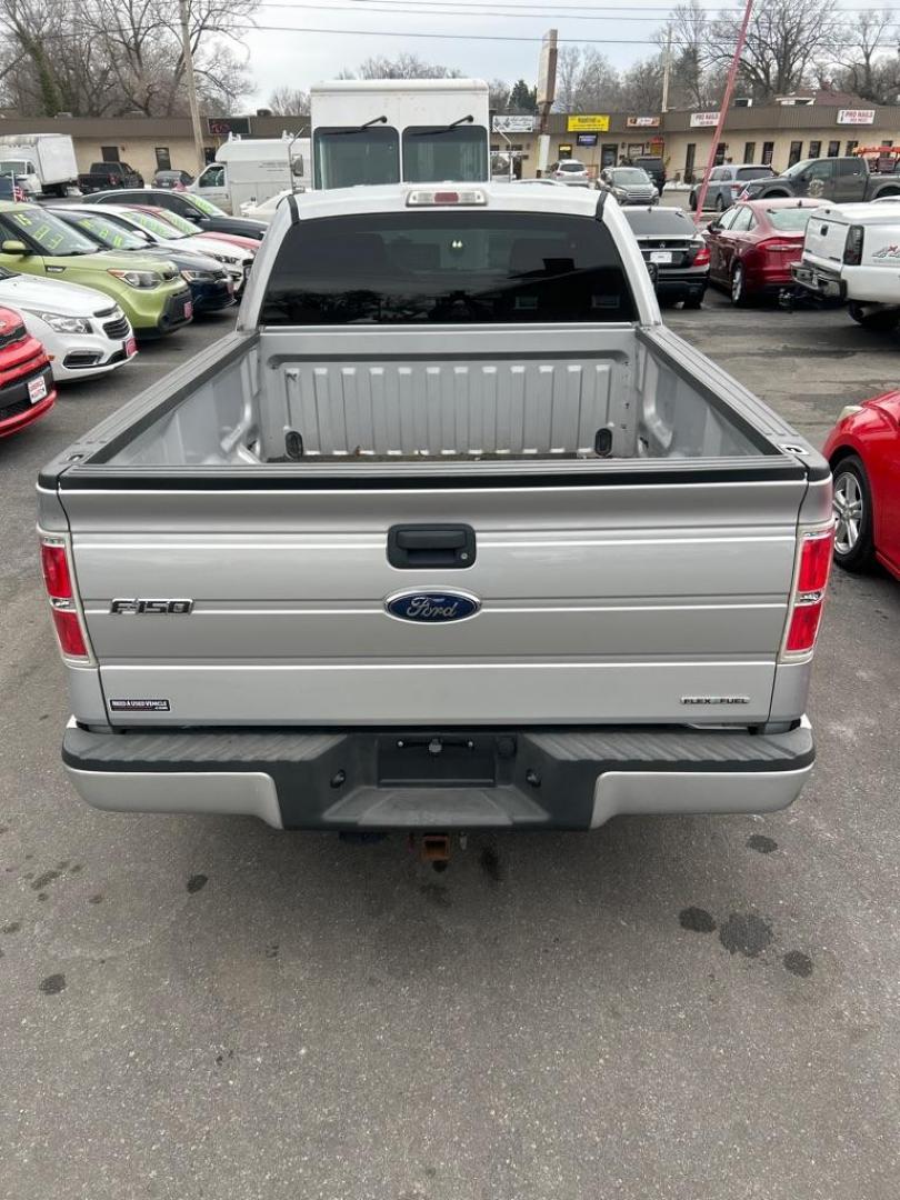 2014 SILVER FORD F150 SUPER CAB (1FTFX1CF7EK) with an 5.0L engine, Automatic transmission, located at 2514 Williamson Rd NE, Roanoke, VA, 24012, (540) 265-7770, 37.294636, -79.936249 - NO CREDIT CHECK FINANCING WITH ONLY $4200 DOWN PAYMENT!!!! Check out our website www.needausedvehicle.com for our No Credit Check/ In House Financing options!! No Credit Check Available!!! In House Financing Available!!! All Clean Title Vehicles (no Salvaged or flooded vehicles ever on our lot)! - Photo#3
